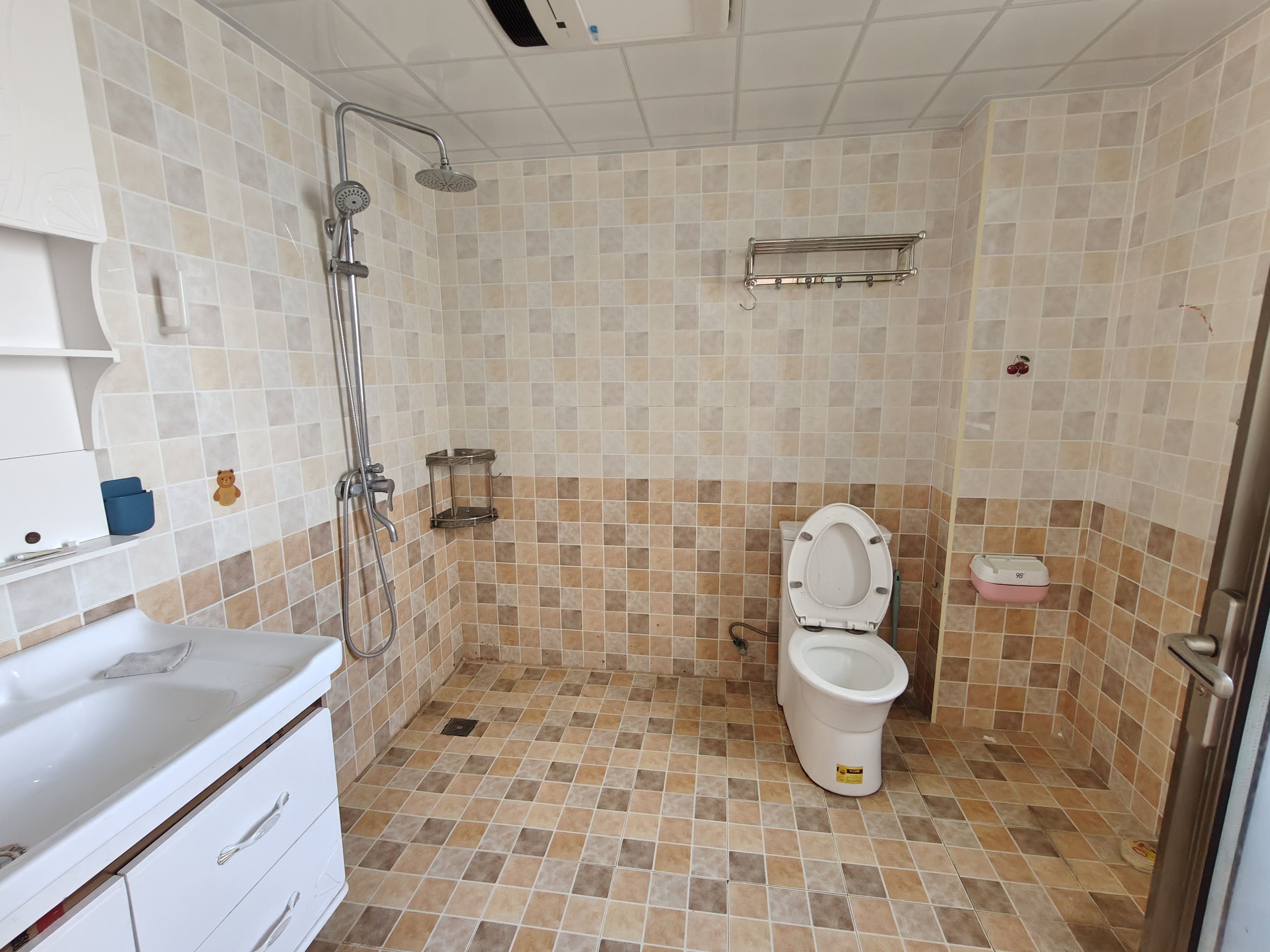 蓝溪谷 4室2厅2卫 76.8万 蓝溪谷 4室2厅2卫 76.8万室内图