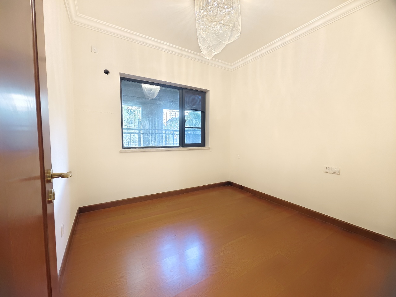 恒大华府  3室2厅2卫    68.0万室内图