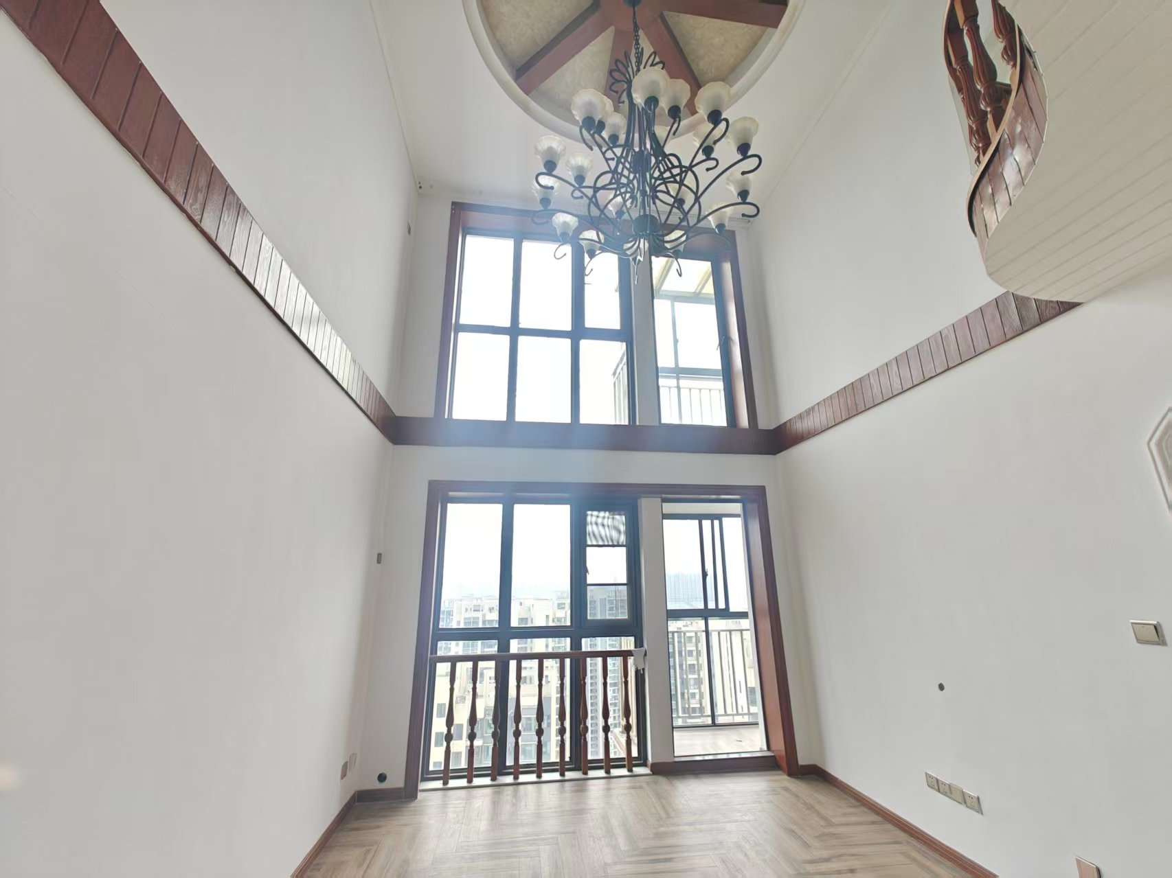 佳兆业金域天下二期  5室3厅3卫    99.8万室内图