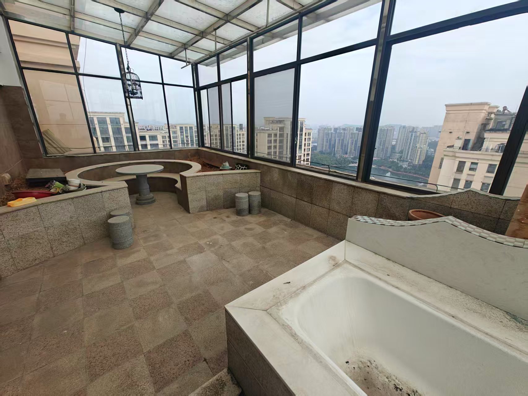 佳兆业金域天下二期  5室3厅3卫    99.8万室内图