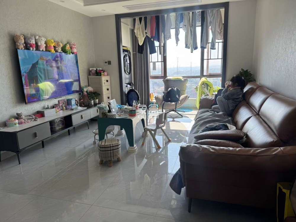 金轮津桥华府  3室2厅2卫    70.0万