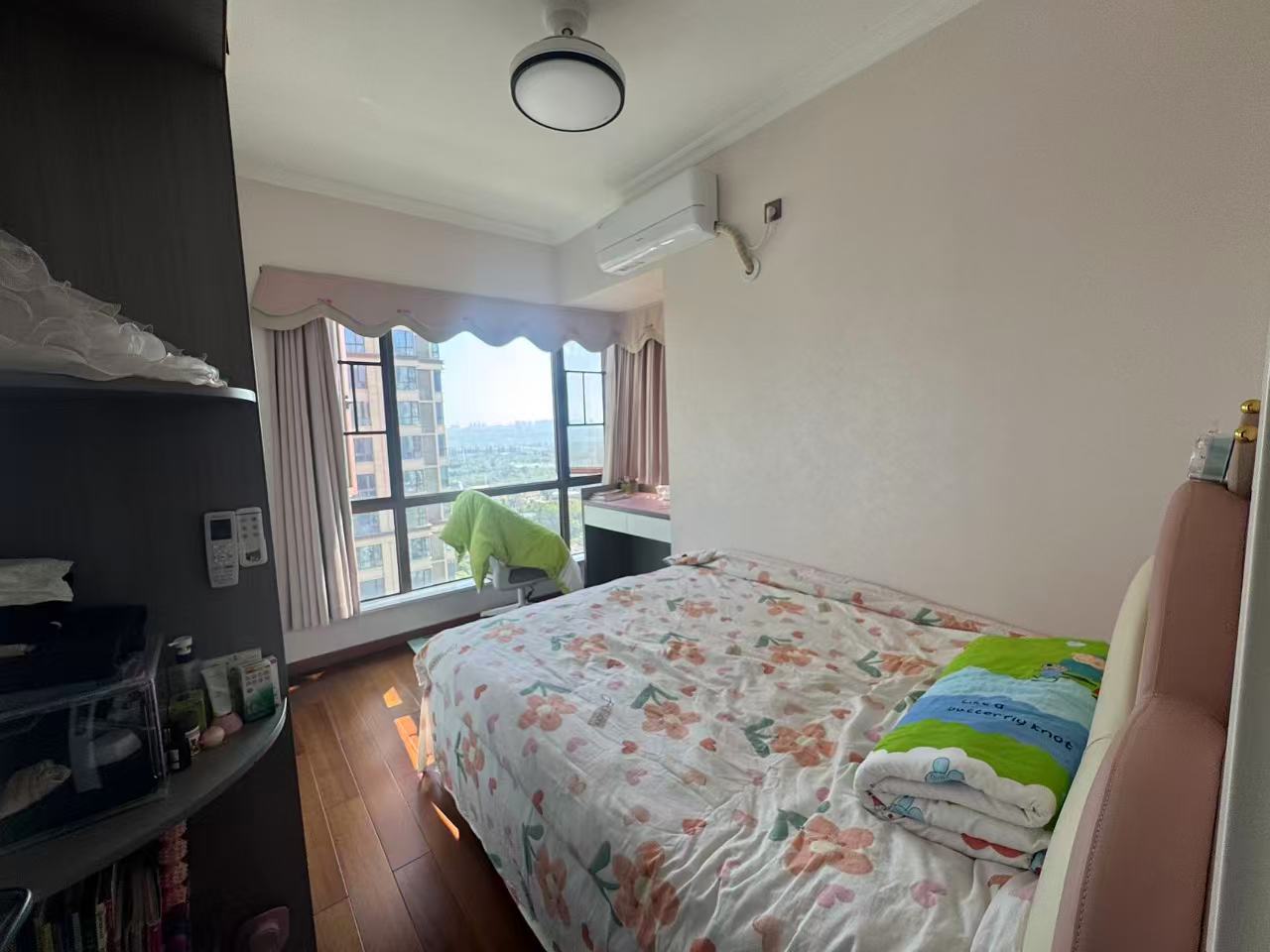 金轮津桥华府 3室2厅2卫 70.0万 金轮津桥华府 3室2厅2卫 70.0万室内图