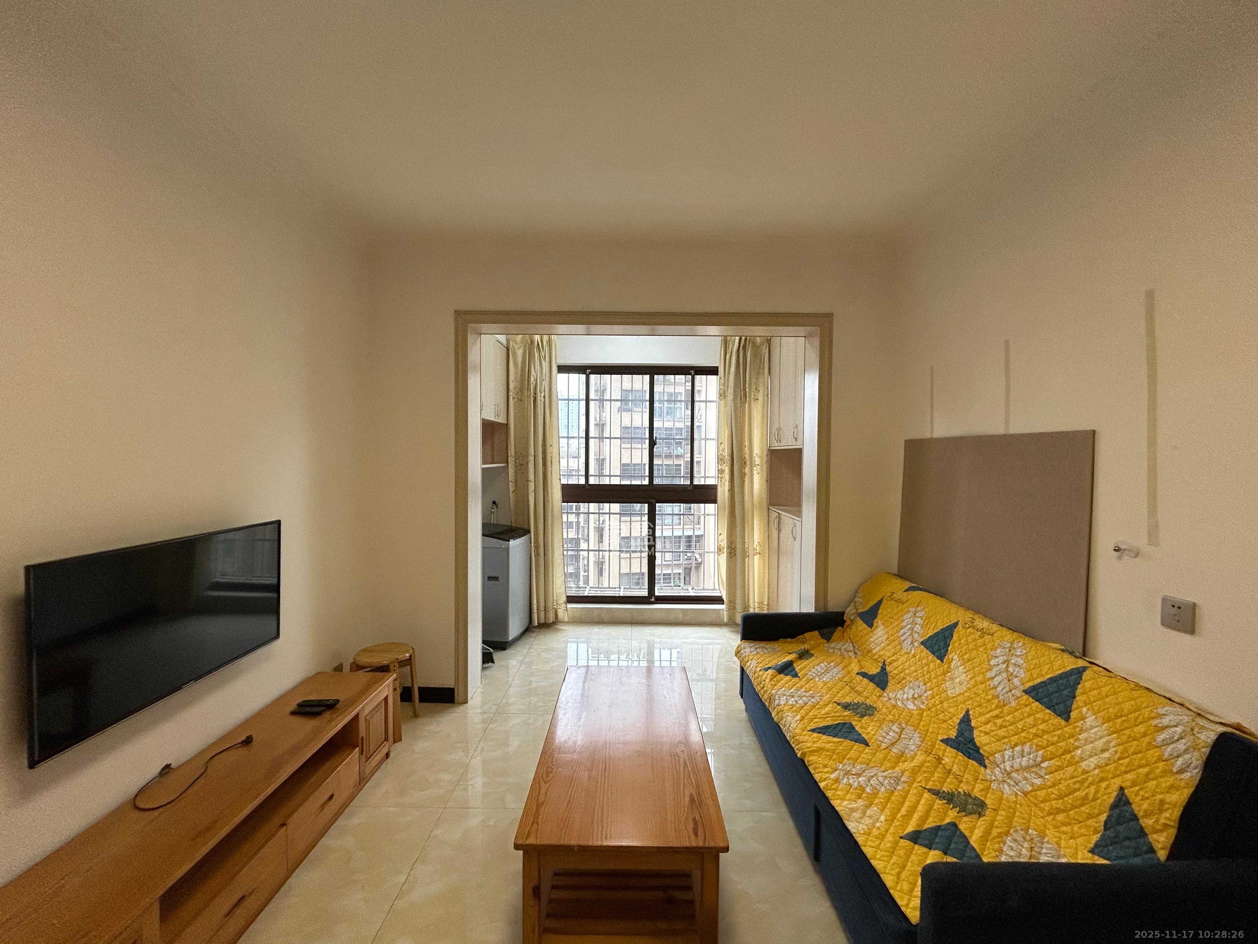 四季星城  1室1厅1卫    1600.0元/月