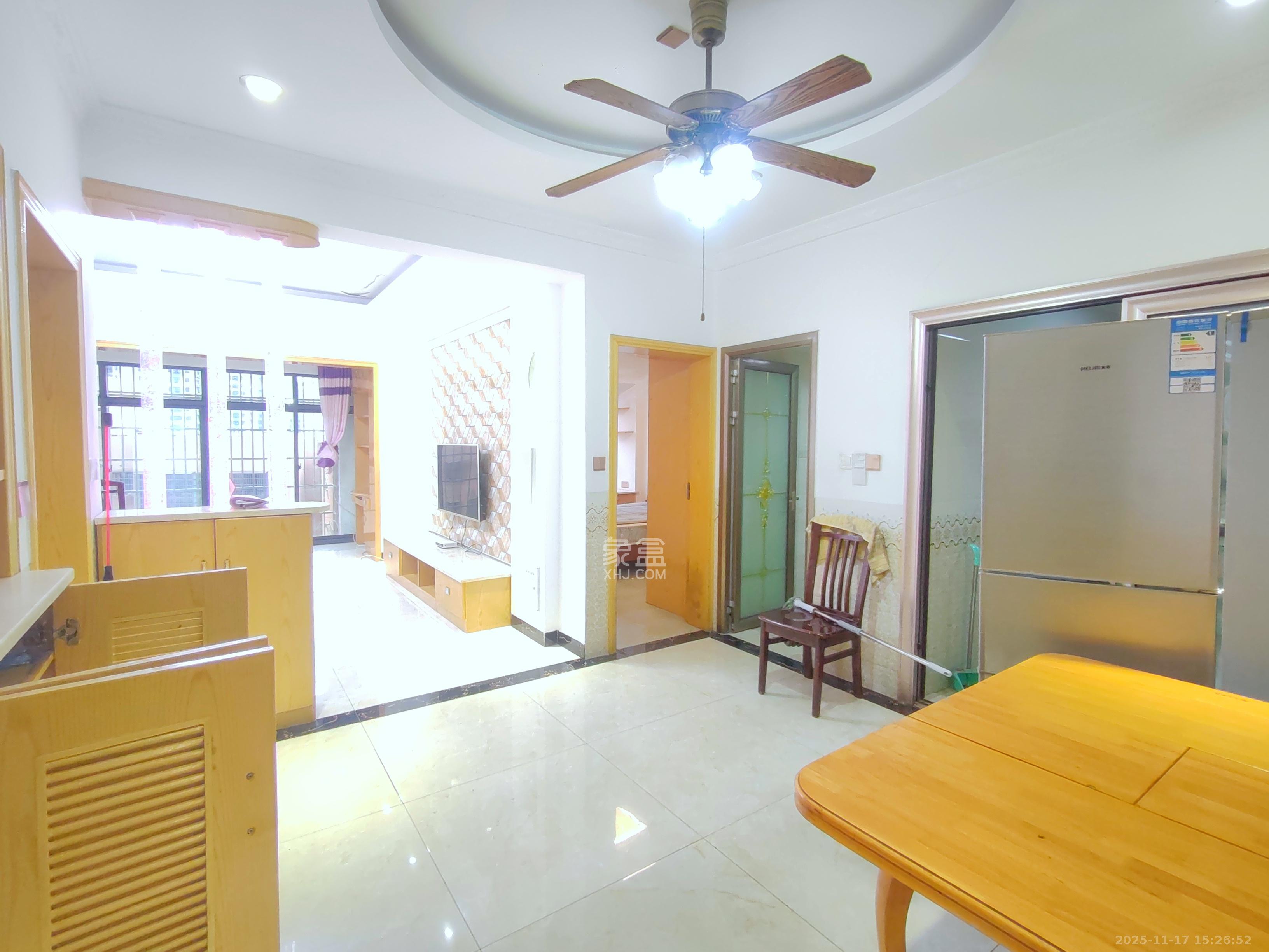 家兴苑  2室2厅1卫    2000.0元/月室内图