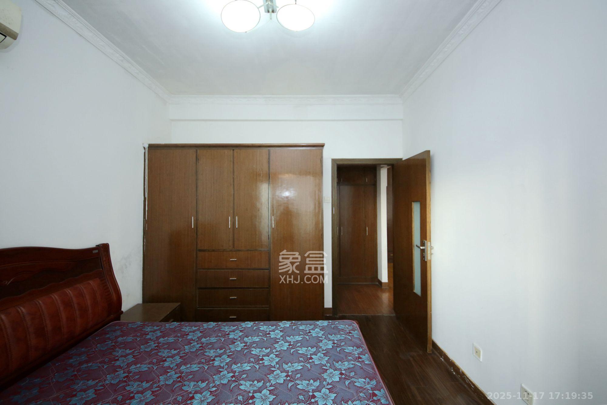 富兴金地大厦  2室2厅1卫    2500.0元/月室内图