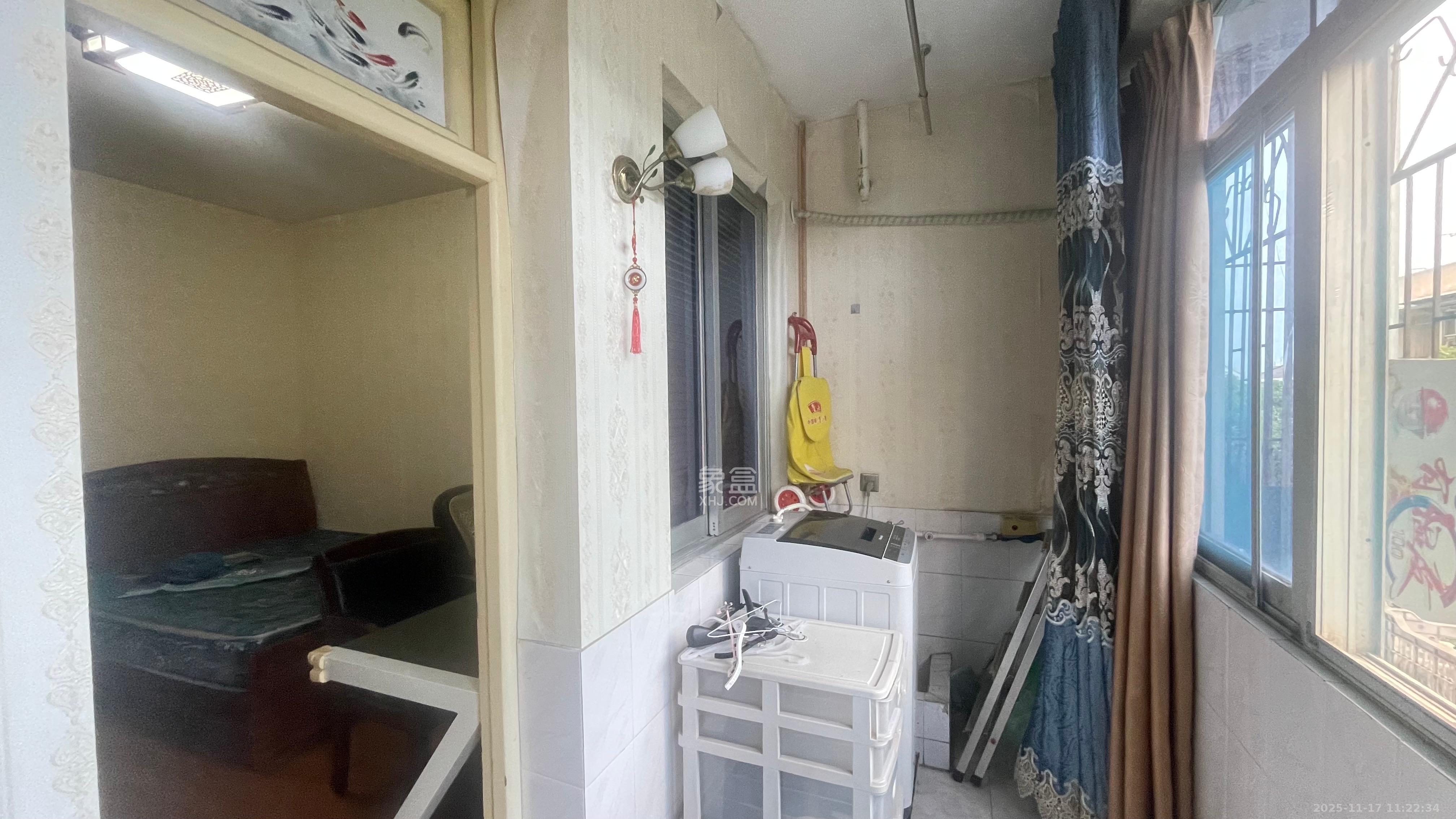 输变电局宿舍  1室2厅1卫    1500.0元/月室内图