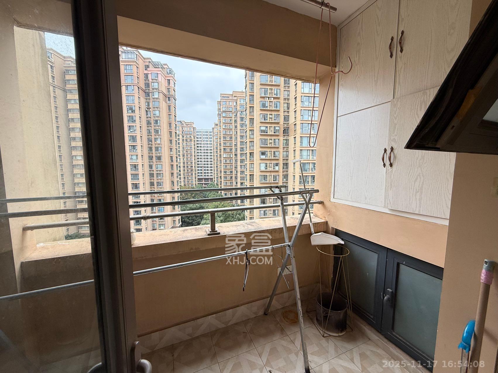 怡海星城  2室2厅1卫    1500.0元/月室内图