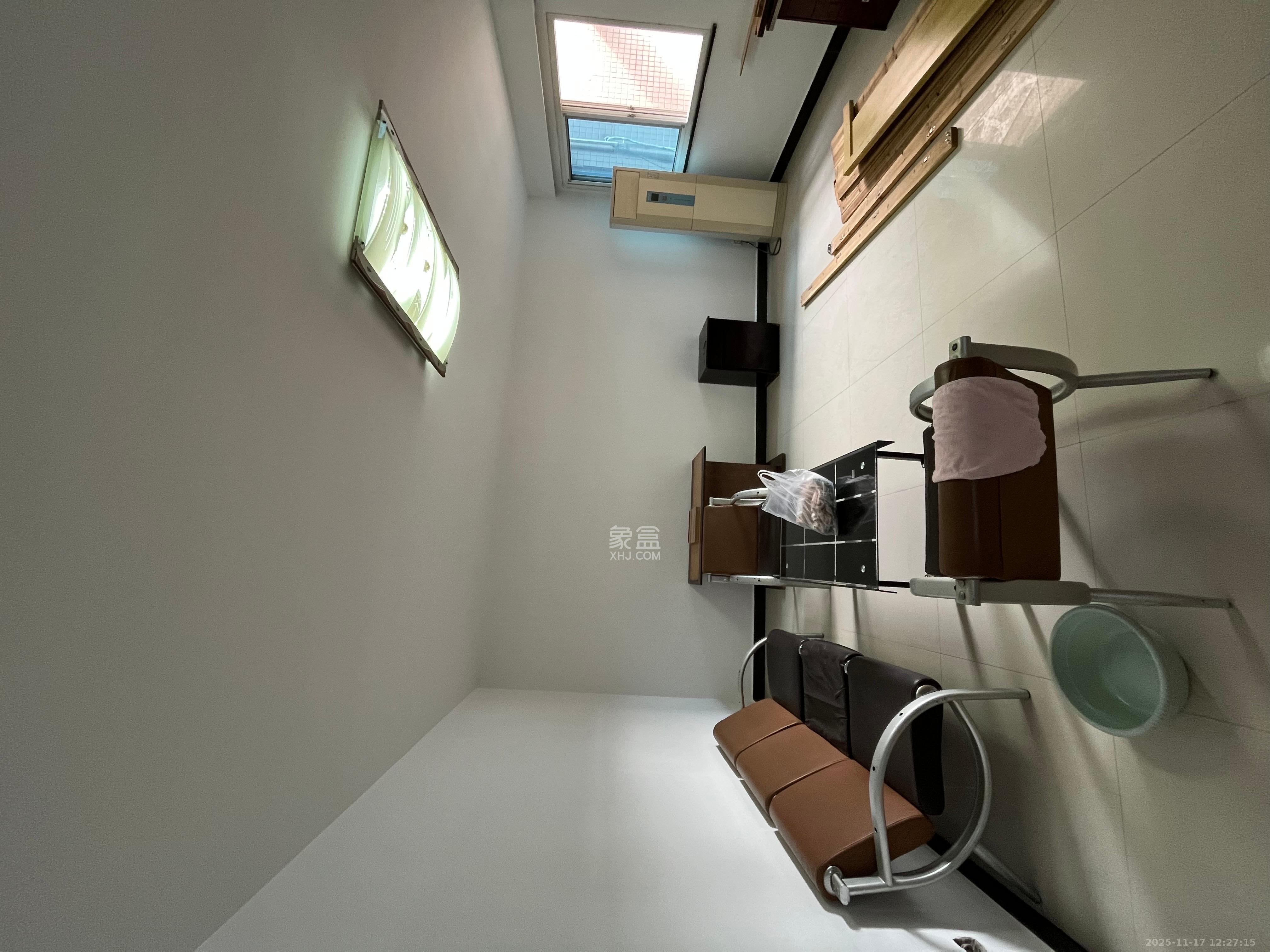 华海3C(天心电子世界) 3室1厅2卫 3200.0元/月 华海3C(天心电子世界) 3室1厅2卫 3200.0元/月室内图