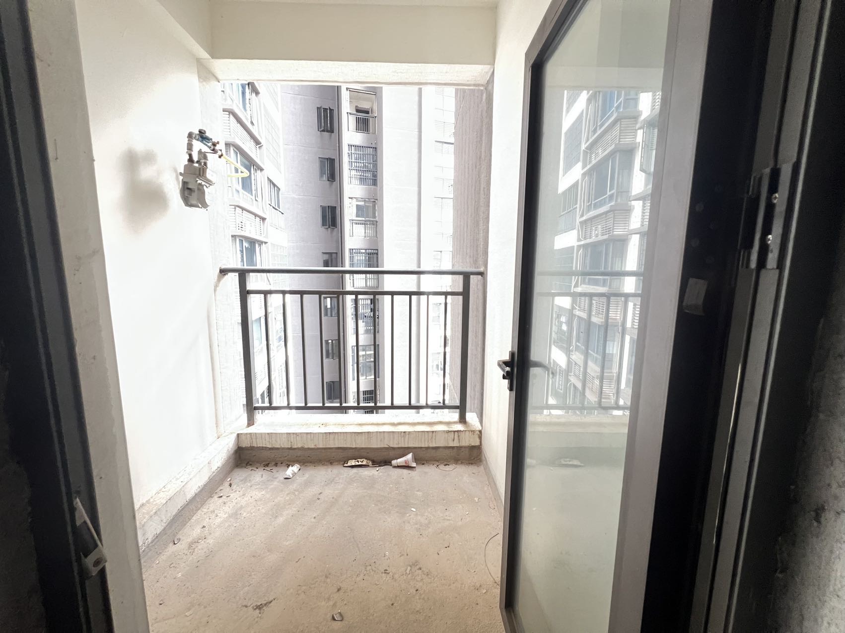 锦地翰城四期  2室2厅1卫    105.0万客厅