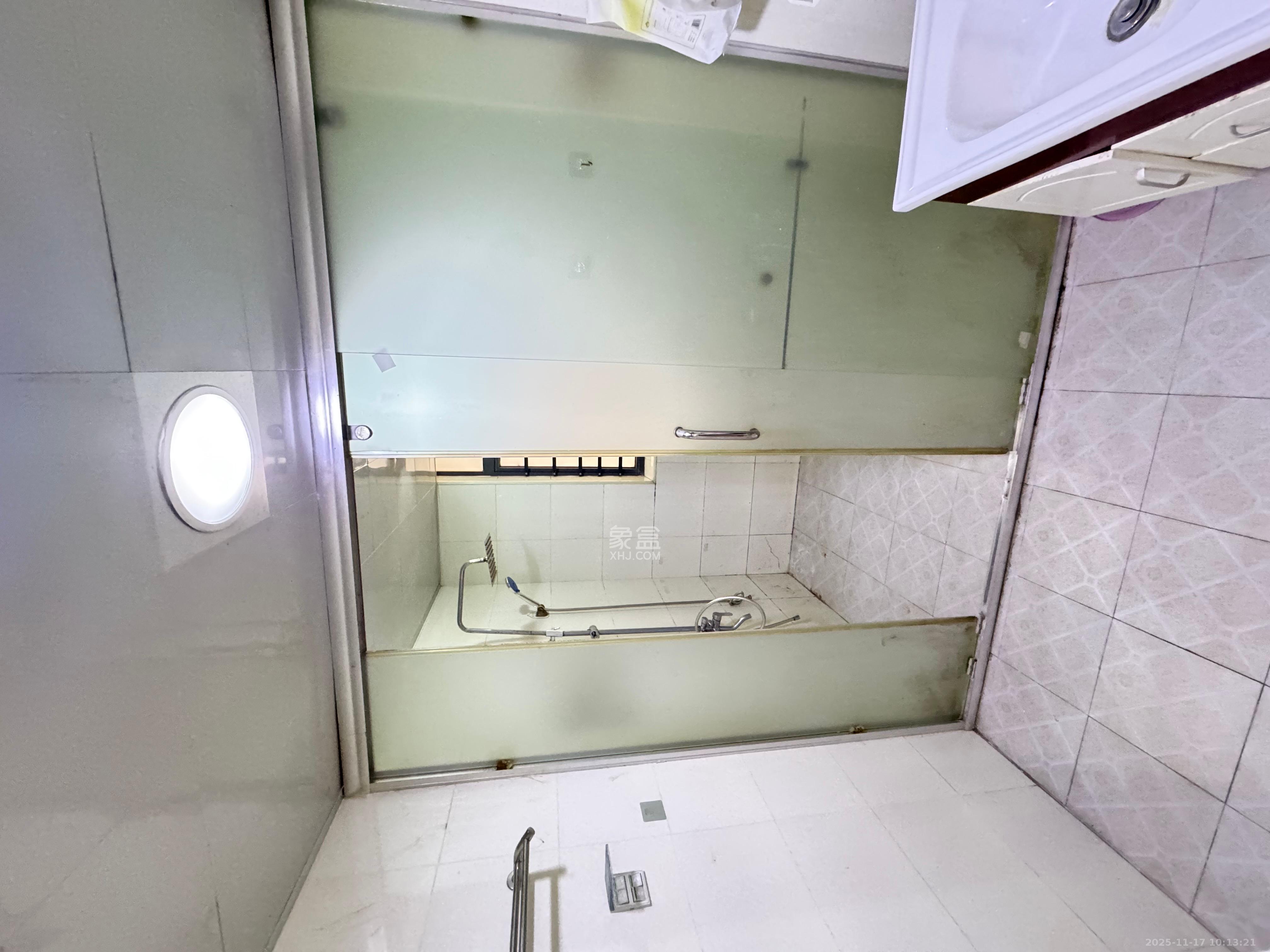 都市兰亭  3室1厅1卫    2000.0元/月室内图