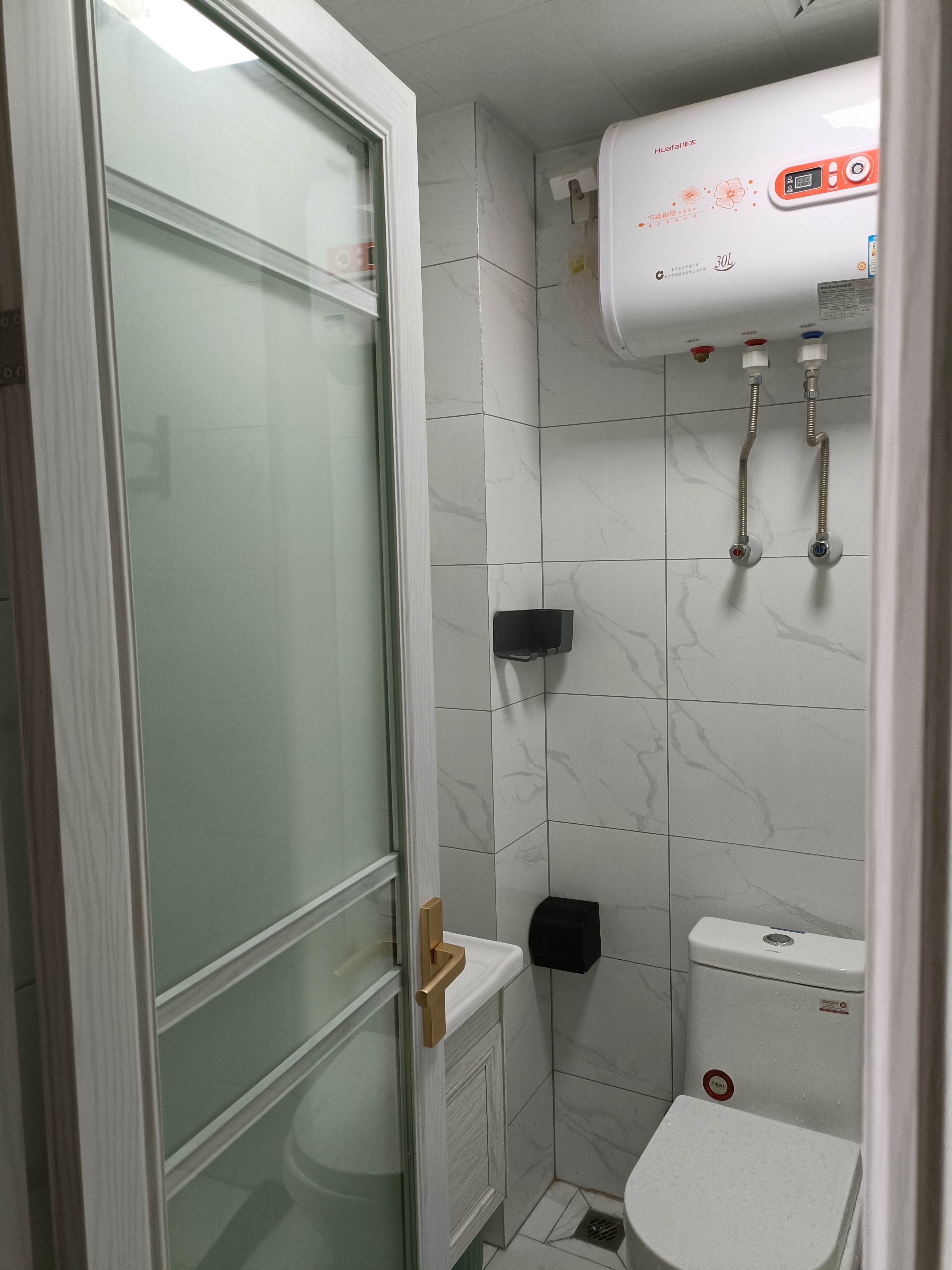 海湾花园  1室0厅1卫    1800.0元/月室内图