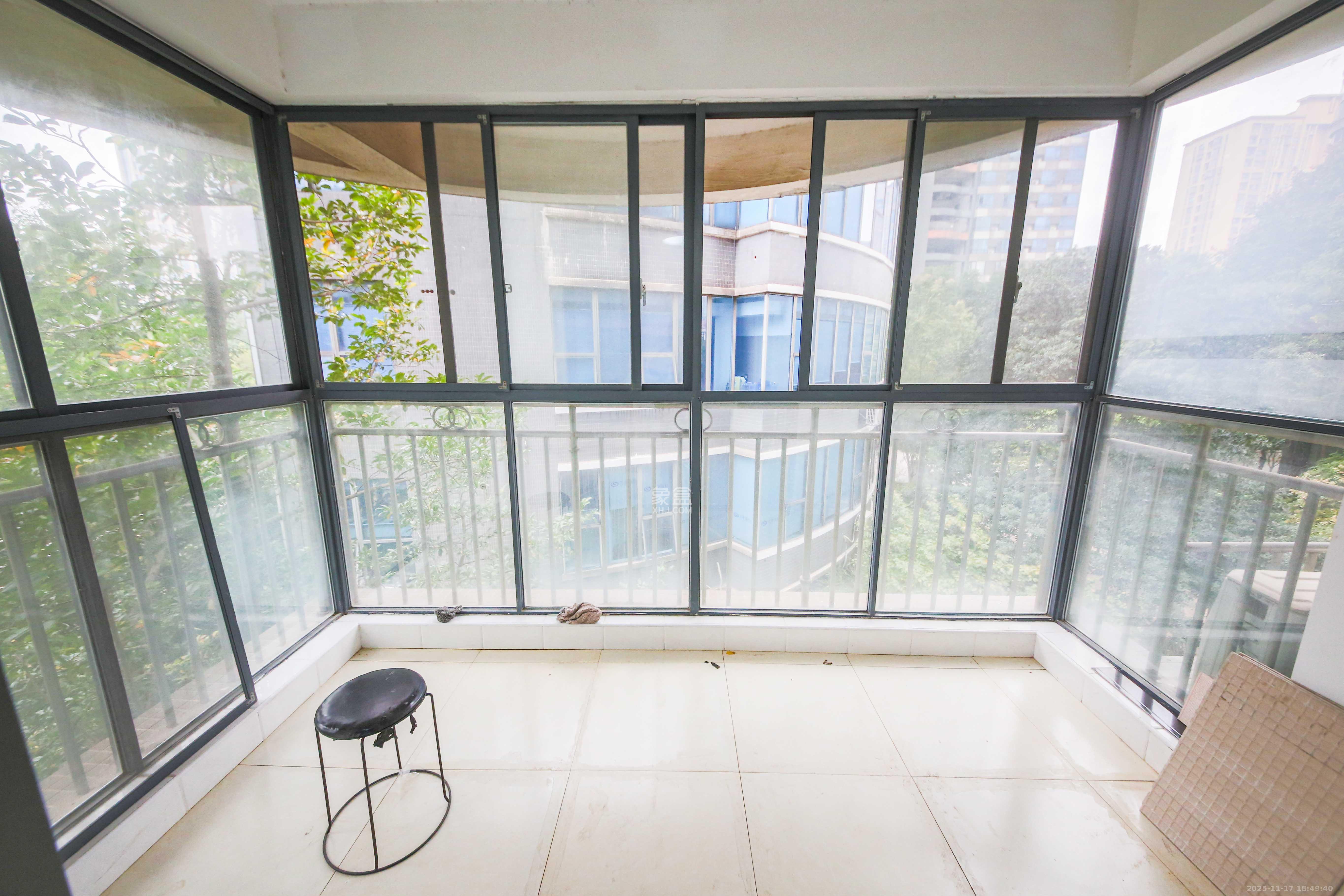 BOBO天下城(CTA财富中心) 3室2厅1卫 110.0万 BOBO天下城(CTA财富中心) 3室2厅1卫 110.0万阳台