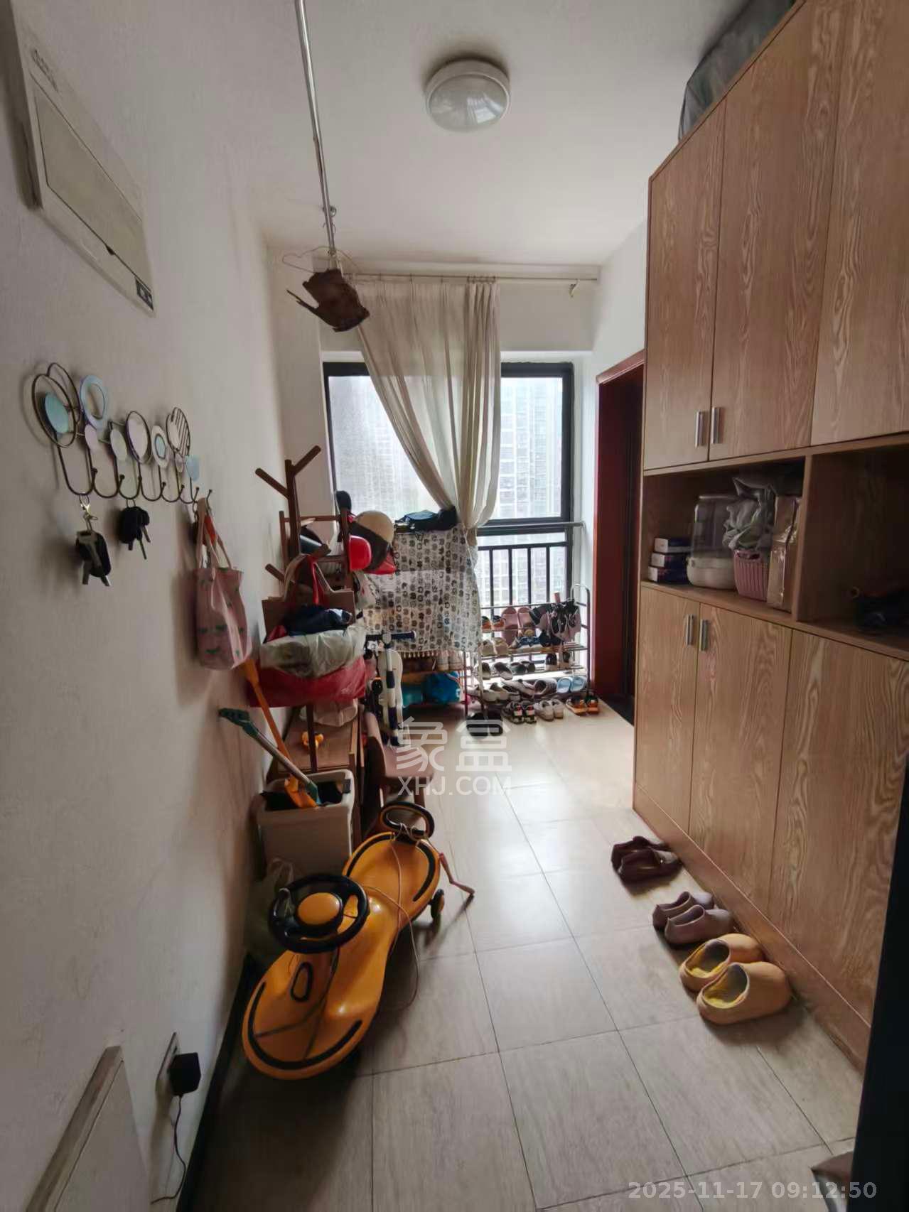 钰龙天下一期 3室2厅2卫 3100.0元/月 钰龙天下一期 3室2厅2卫 3100.0元/月室内图