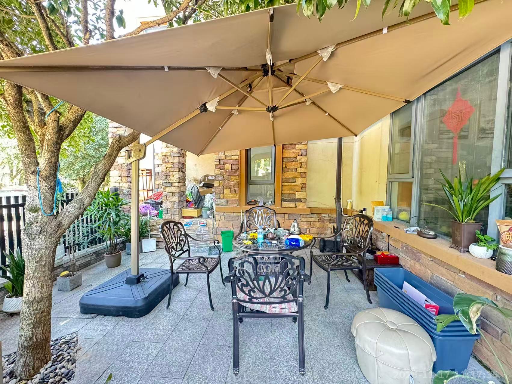 大鹏湾（黄花机场后勤基地）  5室2厅3卫    180.0万