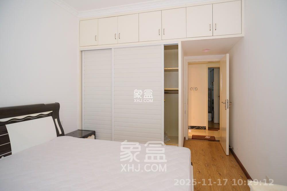 山水湾  2室2厅1卫    1700.0元/月室内图