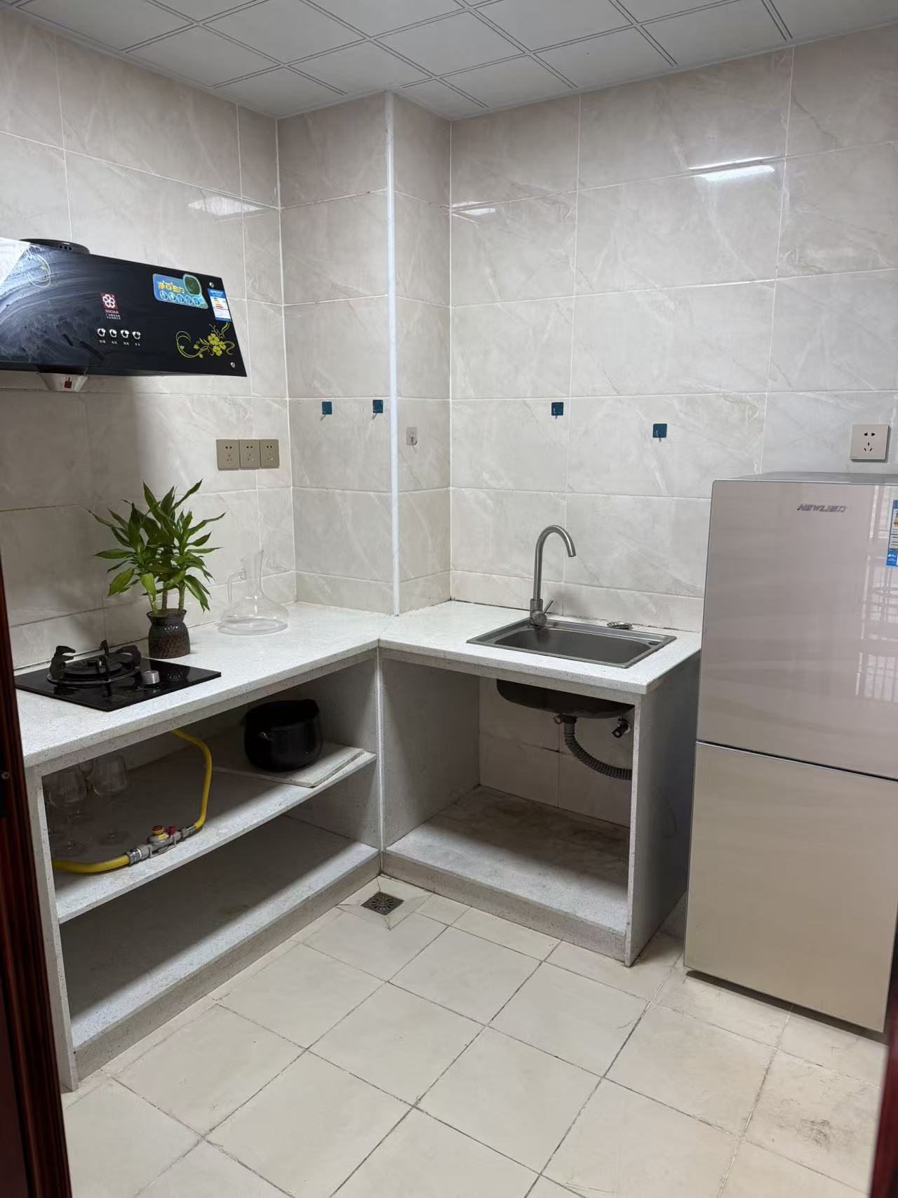 龙岐雅苑  1室2厅2卫    2600.0元/月室内图