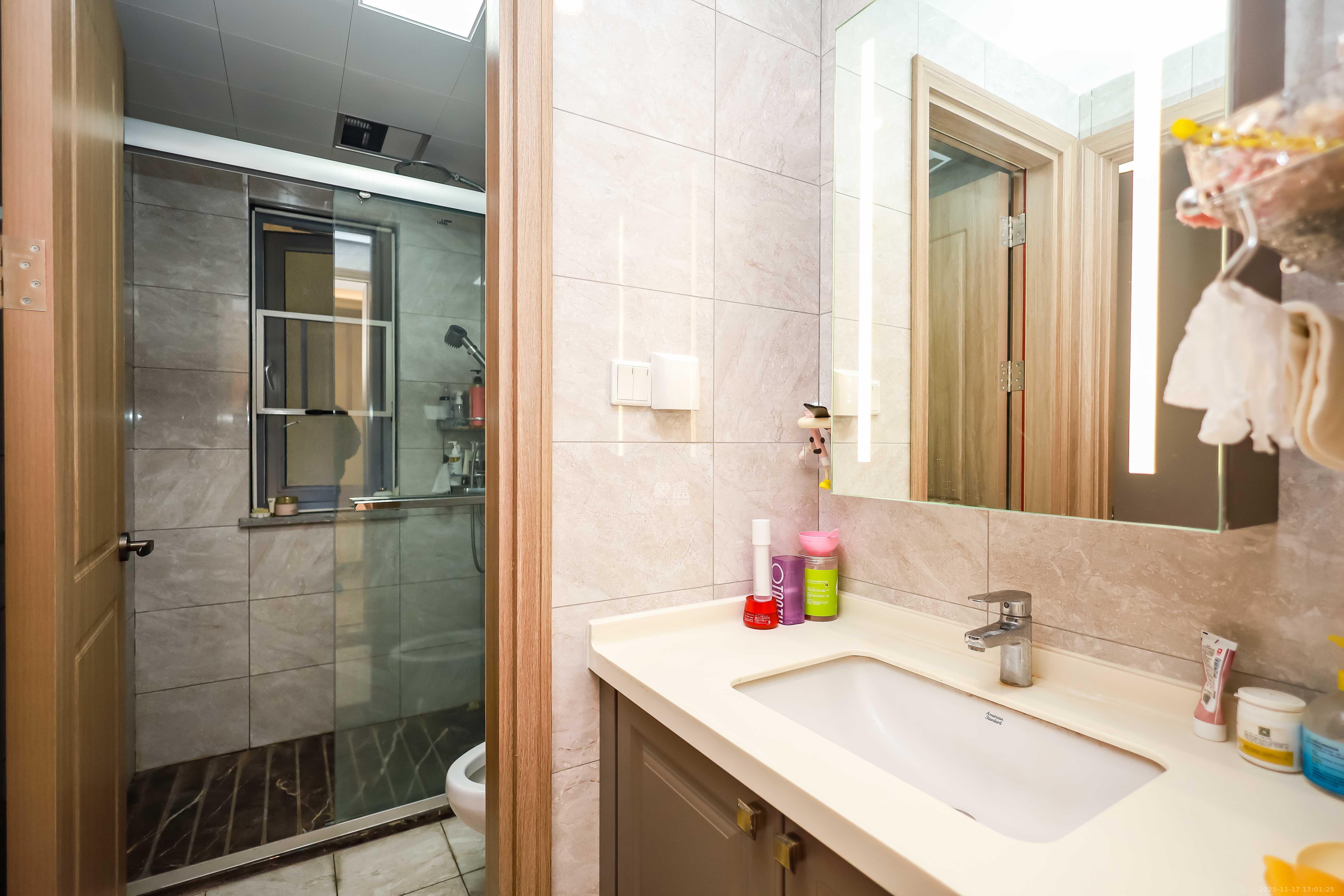 金地中交麓谷香颂(金地中交雅苑) 1室0厅0卫 85.0万 金地中交麓谷香颂(金地中交雅苑) 1室0厅0卫 85.0万卫生间