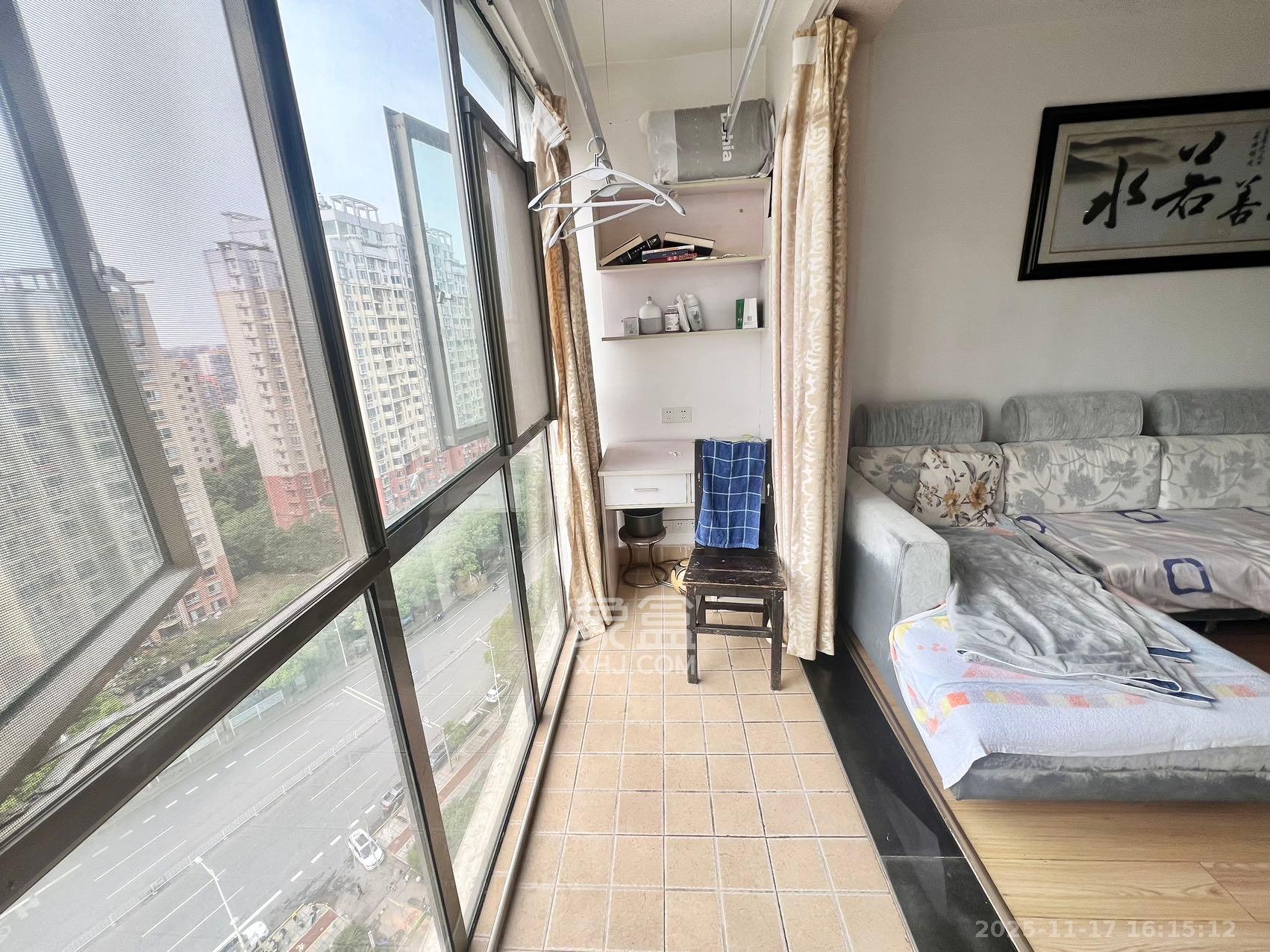 富兴嘉城（富兴汇中央）  2室2厅1卫    2100.0元/月室内图