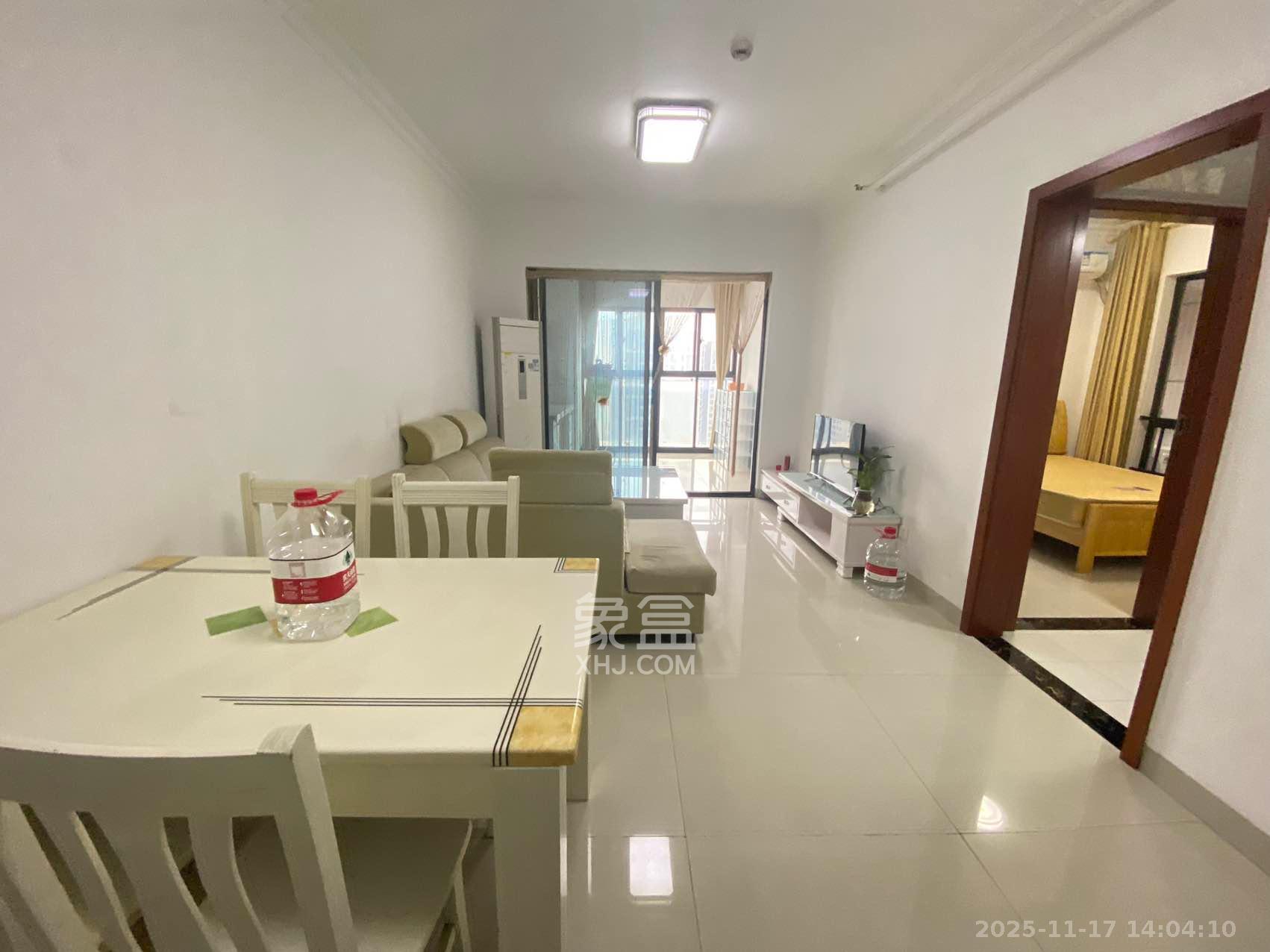 达美D6区  2室2厅1卫    2400.0元/月