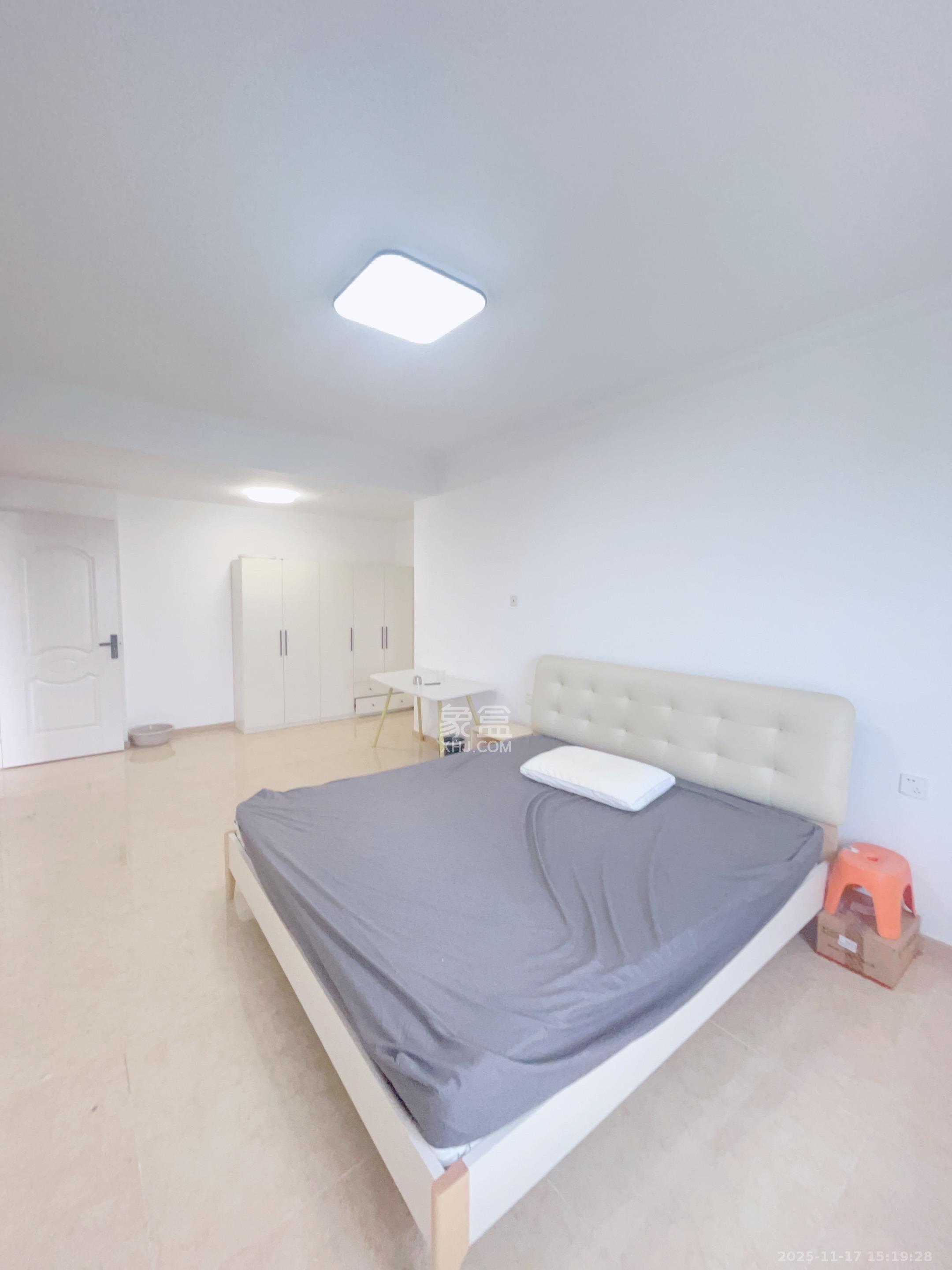 金辉优步花园 3室2厅2卫 3100.0元/月 金辉优步花园 3室2厅2卫 3100.0元/月室内图