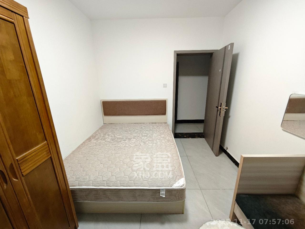 骑龙大街(骑龙苑) 1室0厅1卫 599.0元/月 骑龙大街(骑龙苑) 1室0厅1卫 599.0元/月室内图