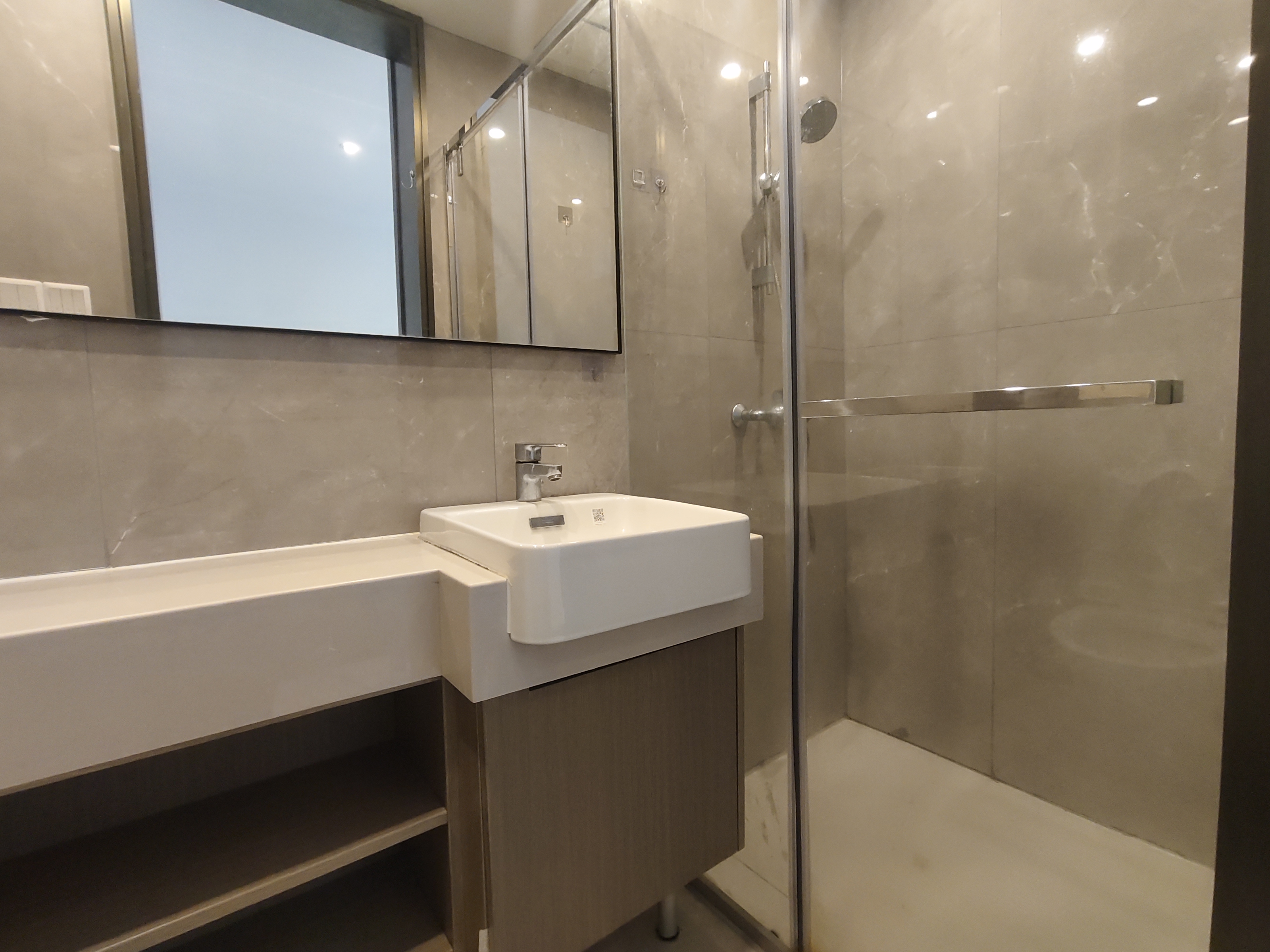 龙湖光年  1室1厅1卫    2100.0元/月室内图