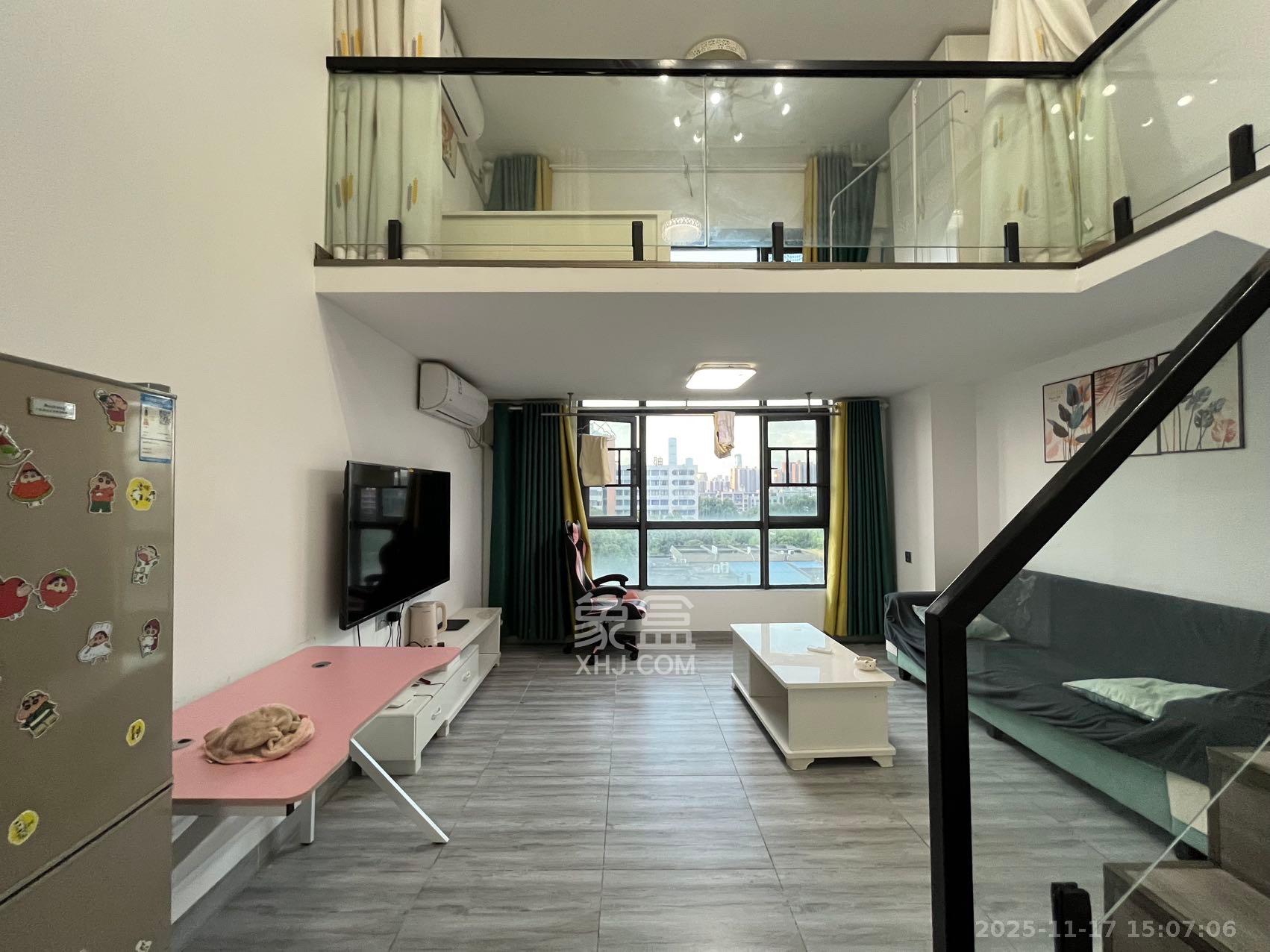 卓越江岸  1室1厅1卫    2500.0元/月室内图