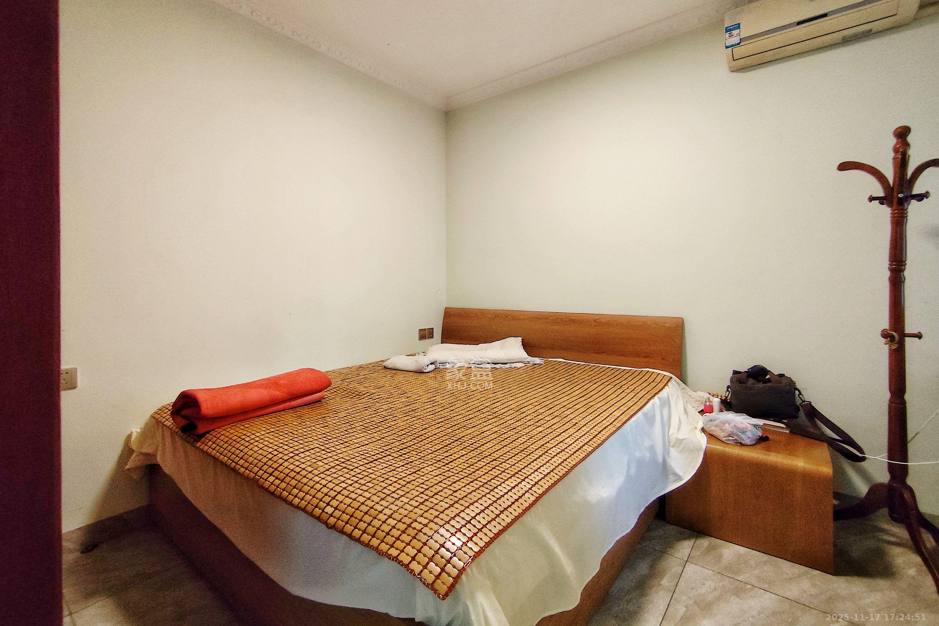 北辰三角洲E6区  3室2厅1卫    3200.0元/月室内图