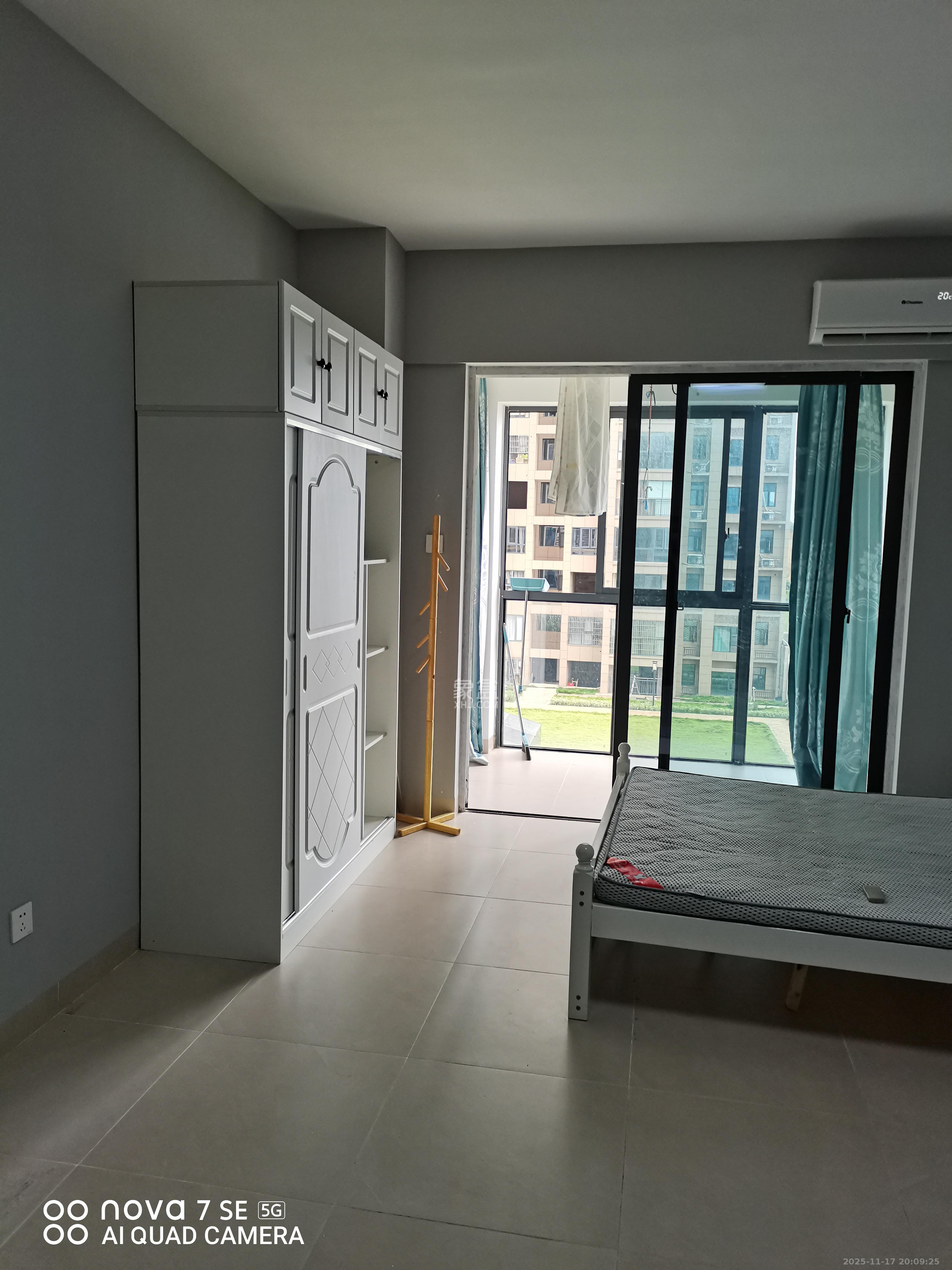 创世纪广场 1室1厅1卫 1200.0元/月 创世纪广场 1室1厅1卫 1200.0元/月室内图