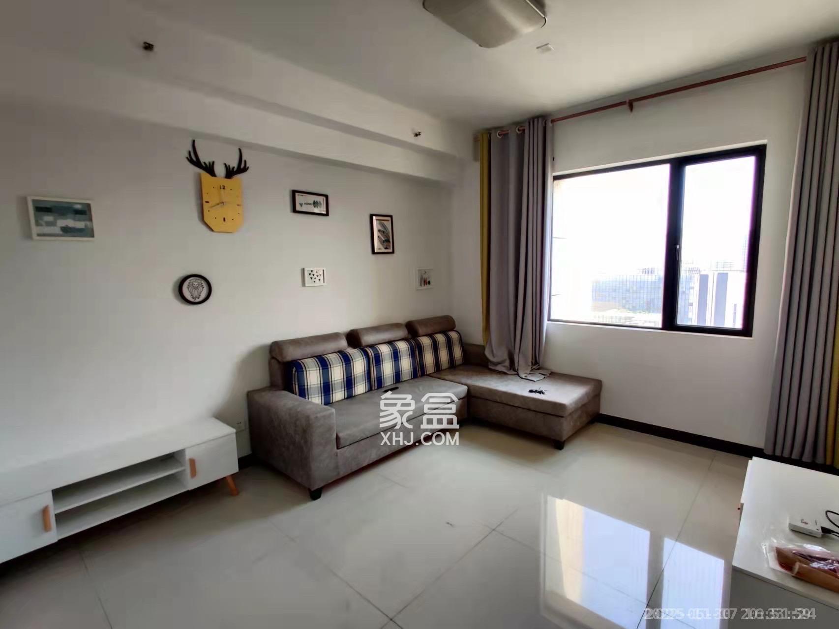 半山公馆（半山国际中心）  1室1厅1卫    2100.0元/月