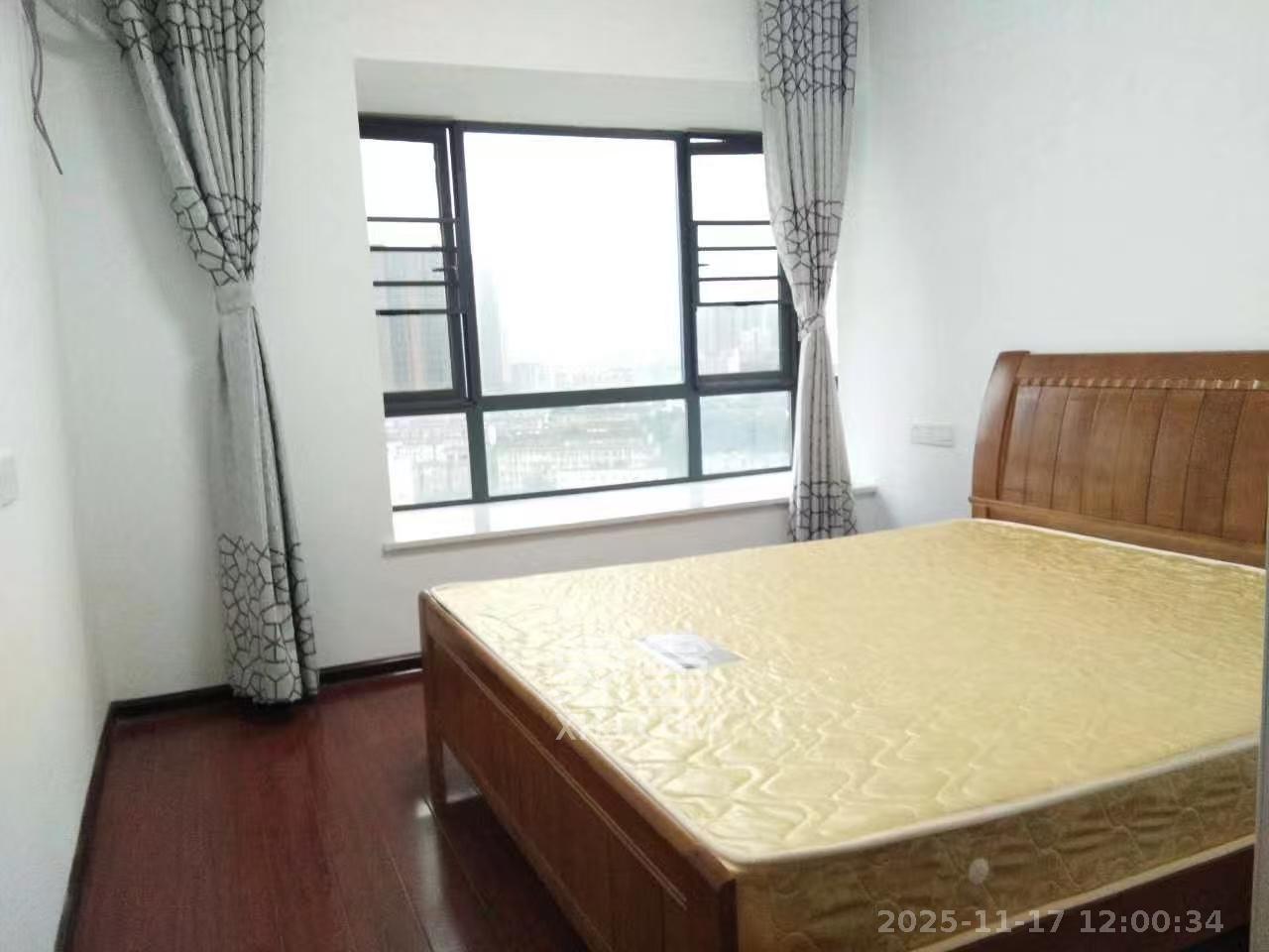 钱隆首府(福晟御园)  3室1厅1卫    3000.0元/月室内图