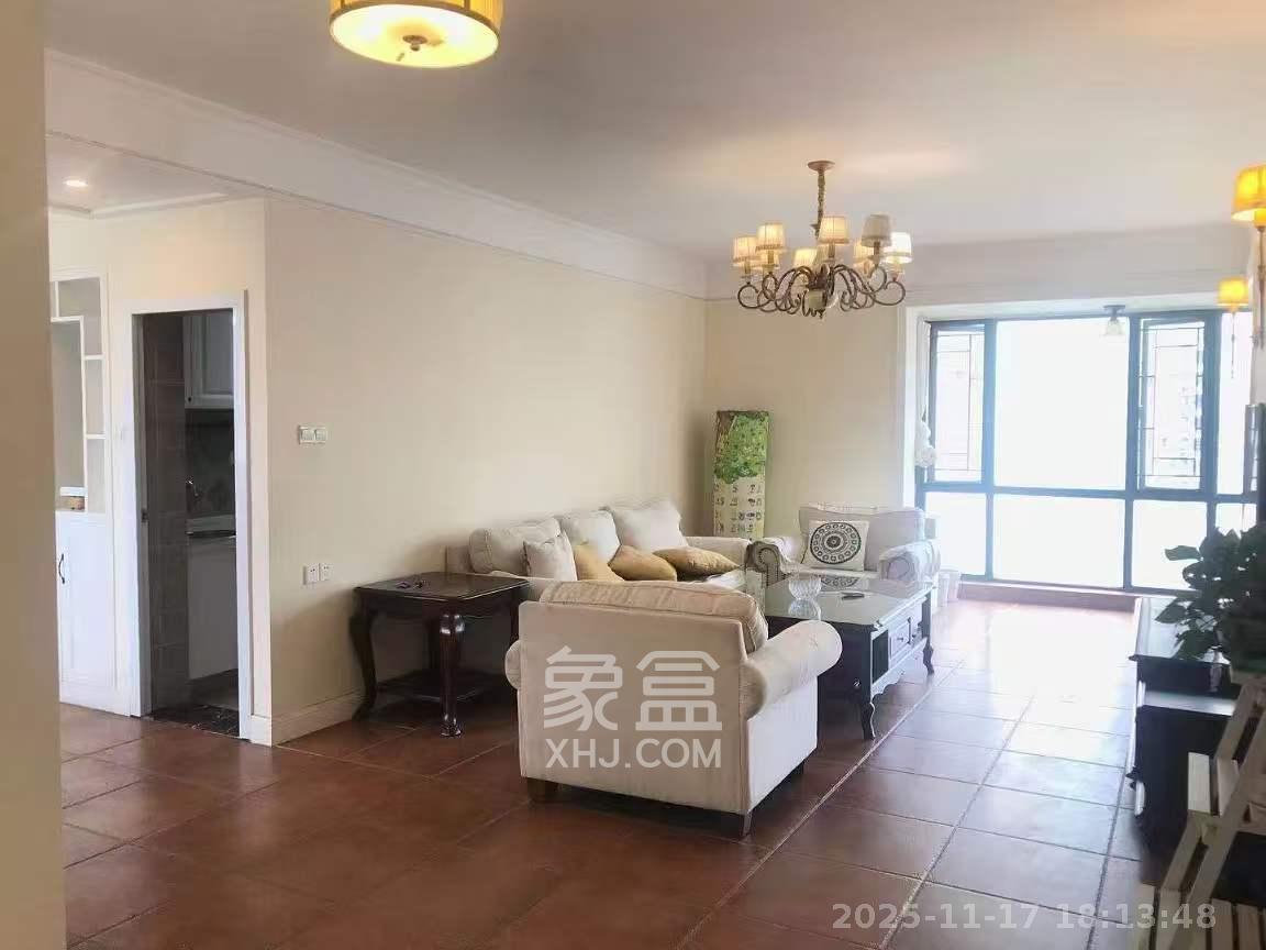 华菱蓝调国际（华菱.香墅美地）  3室2厅2卫    3300.0元/月