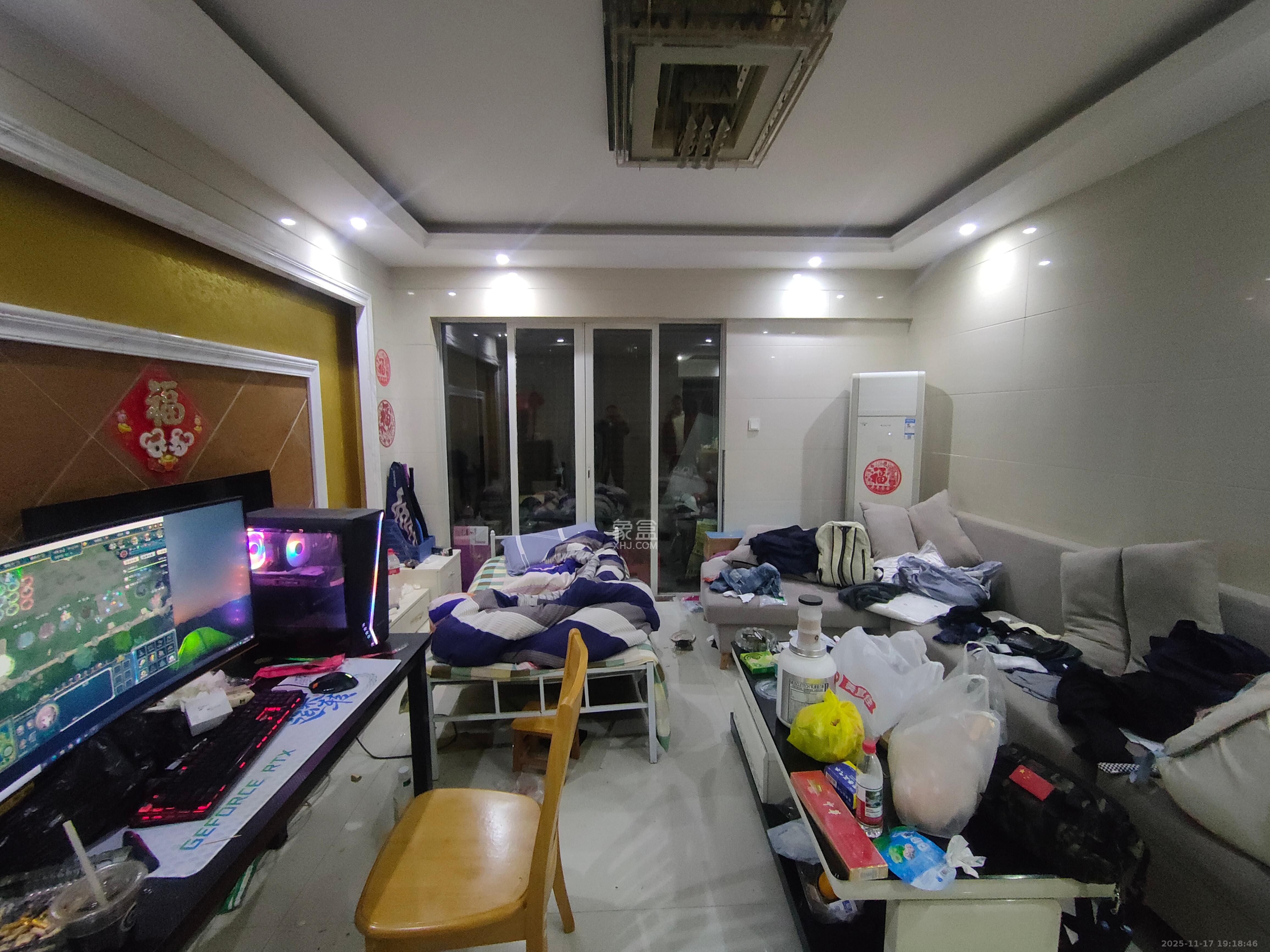 鑫远湘府华城  3室2厅2卫    3000.0元/月