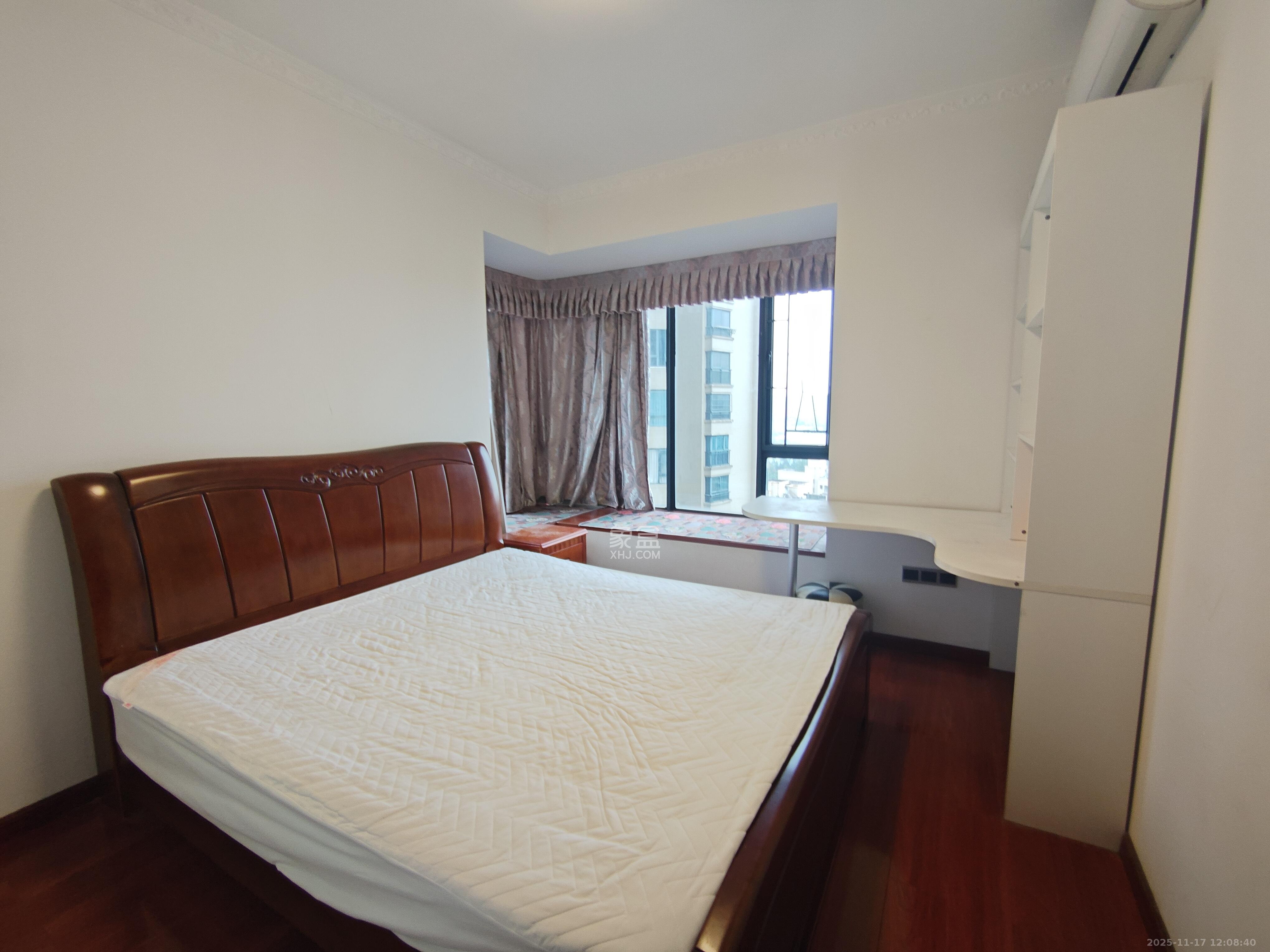 保利麓谷林语B区  3室2厅1卫    2300.0元/月室内图