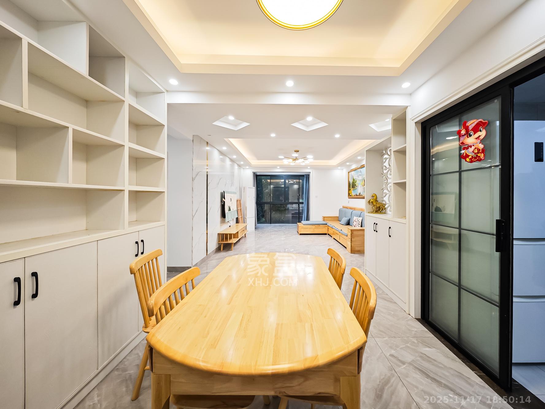 山语城一期  1室2厅2卫    86.8万客厅