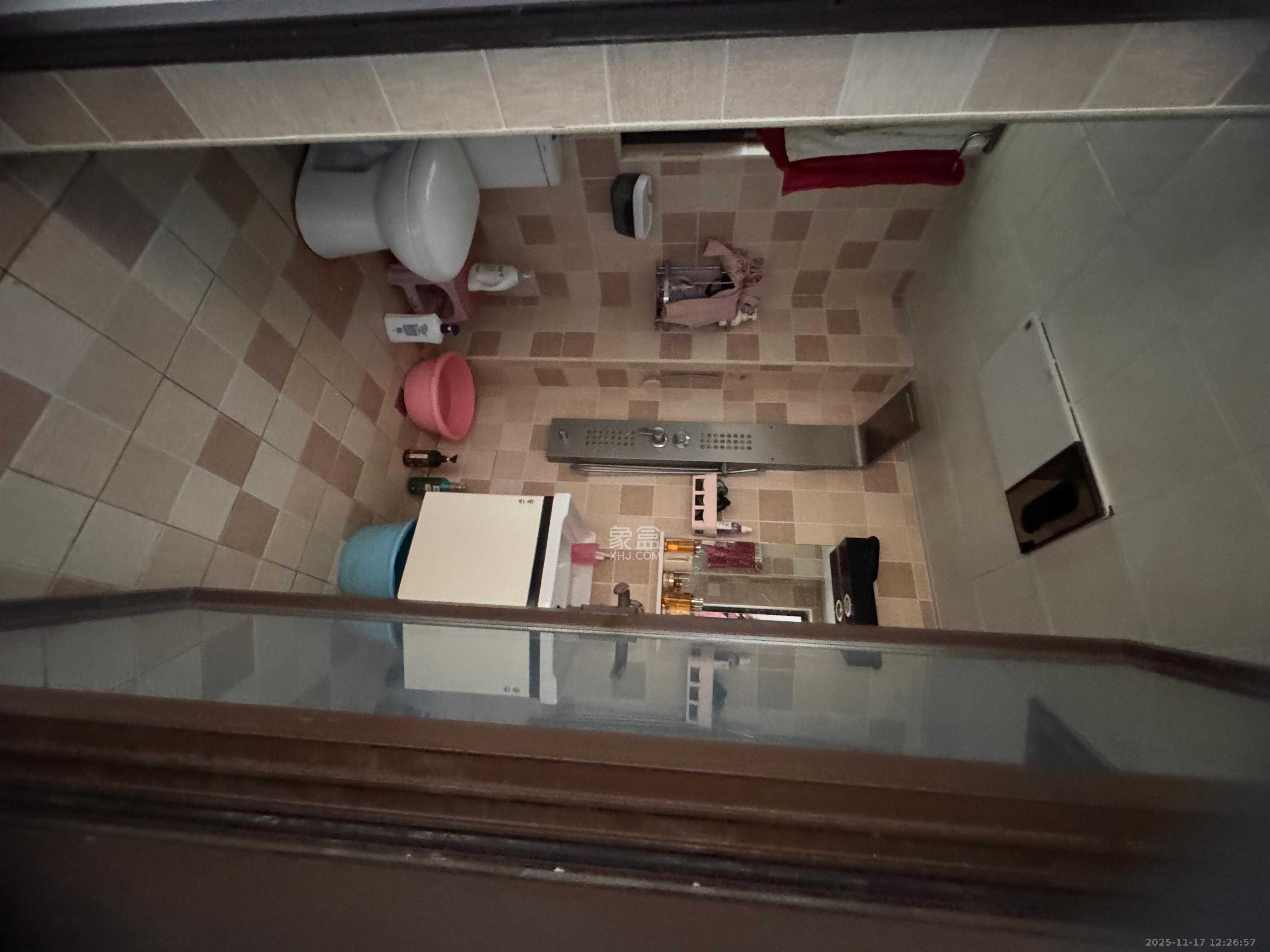 华润置地广场一期  3室2厅2卫    62.8万