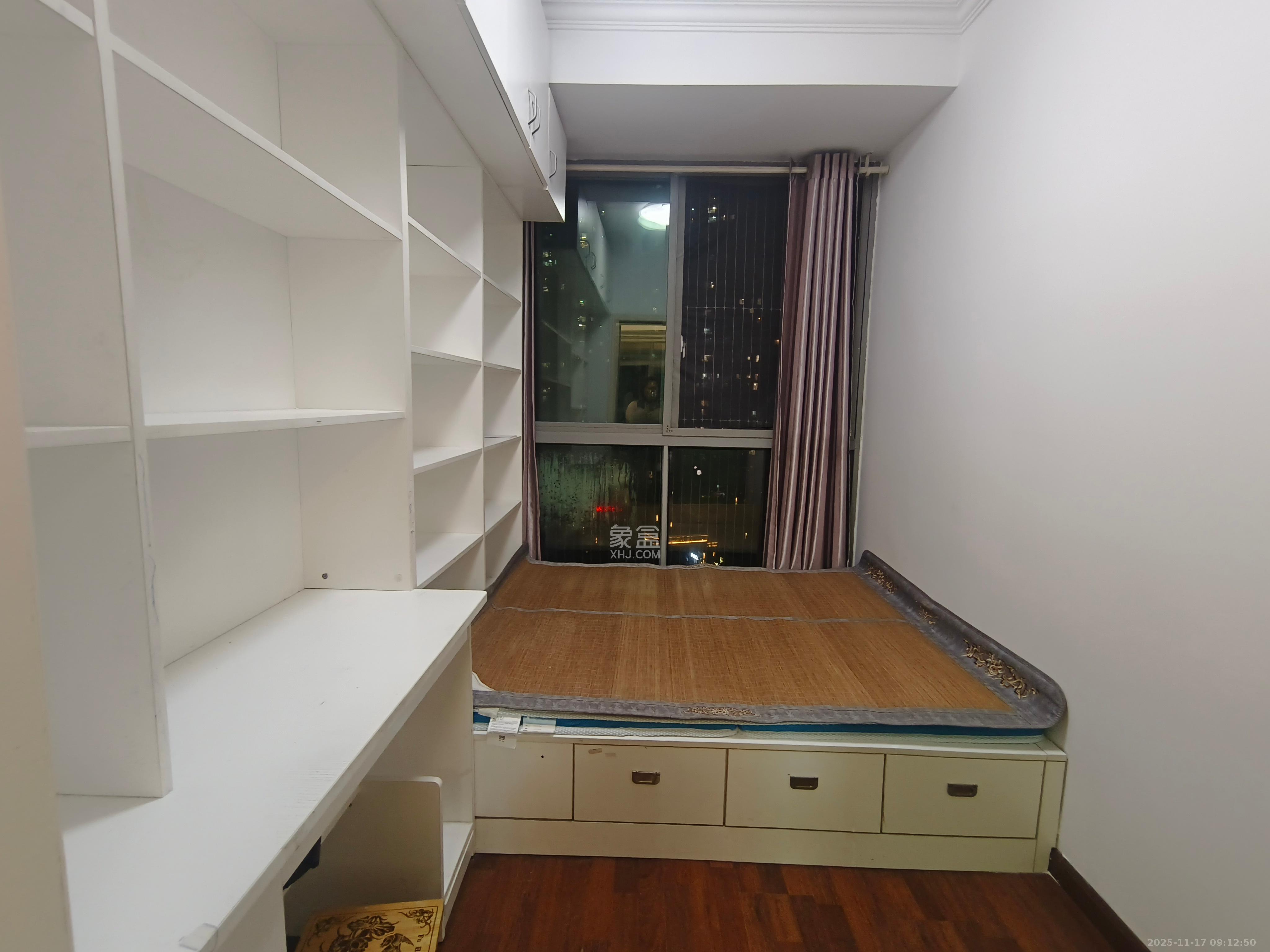 新城新世界一二三期  3室2厅1卫    2600.0元/月室内图