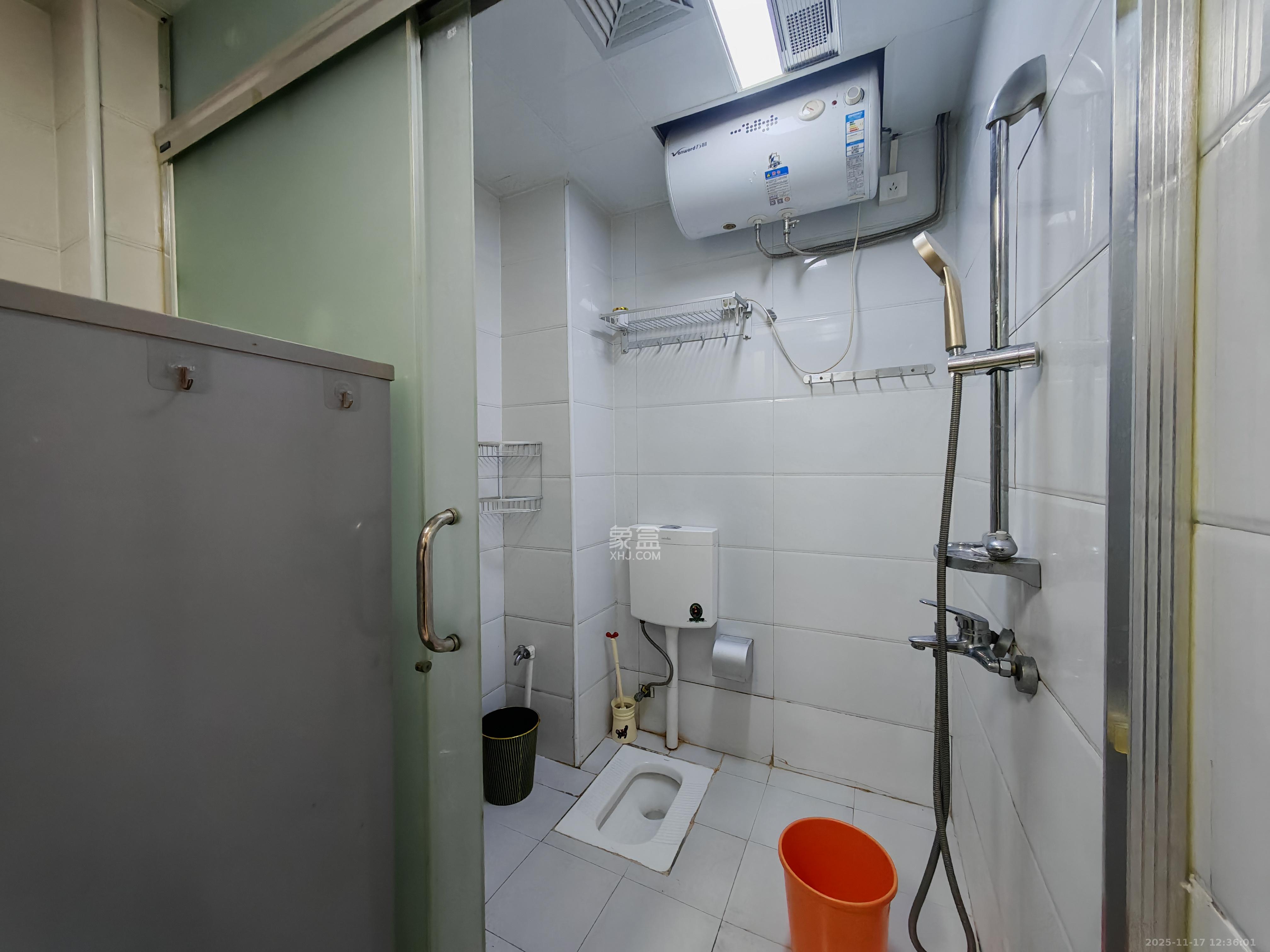 金茂梅溪湖 1室1厅1卫 1700.0元/月 金茂梅溪湖 1室1厅1卫 1700.0元/月室内图