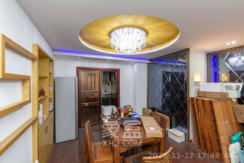 香雨一品  4室2厅2卫    3000.0元/月室内图