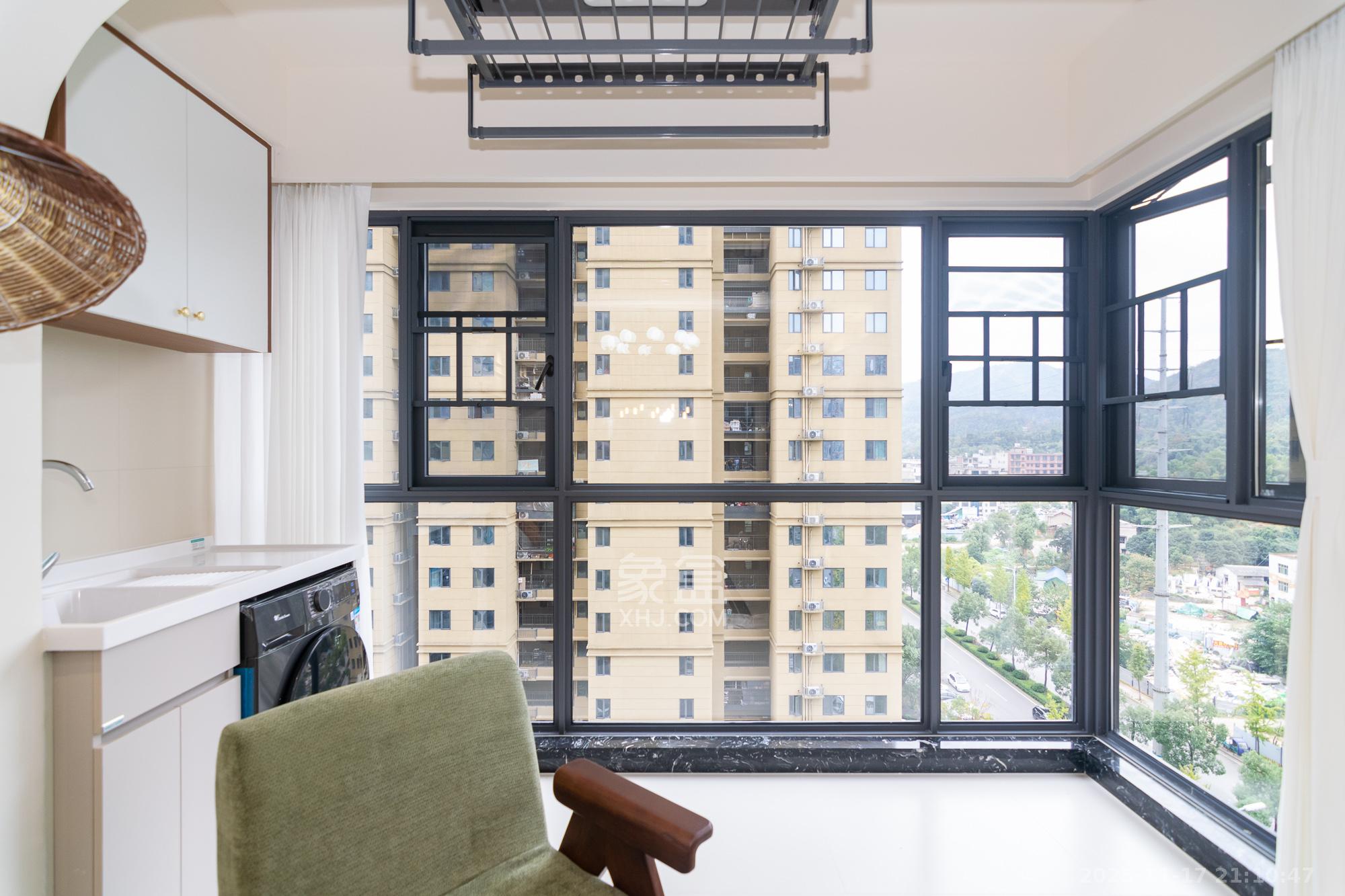 澳海澜庭 3室2厅1卫 73.8万 澳海澜庭 3室2厅1卫 73.8万阳台