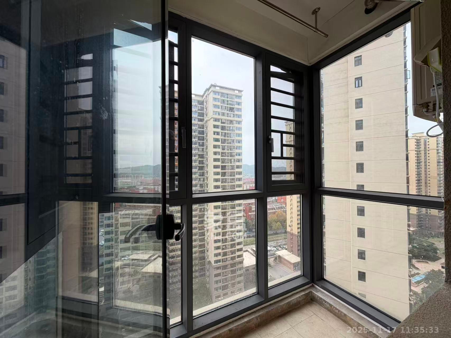 江山帝景哈佛 4室2厅2卫 3200.0元/月 江山帝景哈佛 4室2厅2卫 3200.0元/月室内图