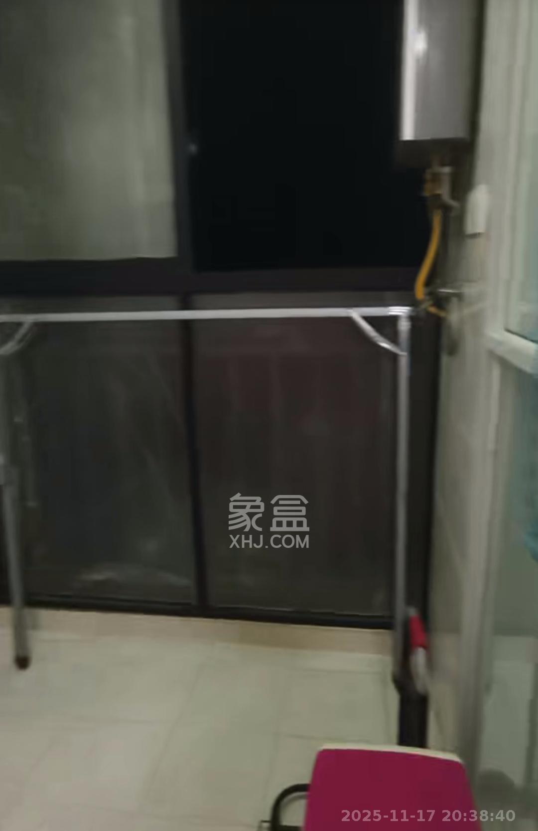 爵士湘 1室1厅1卫 800.0元/月 爵士湘 1室1厅1卫 800.0元/月室内图