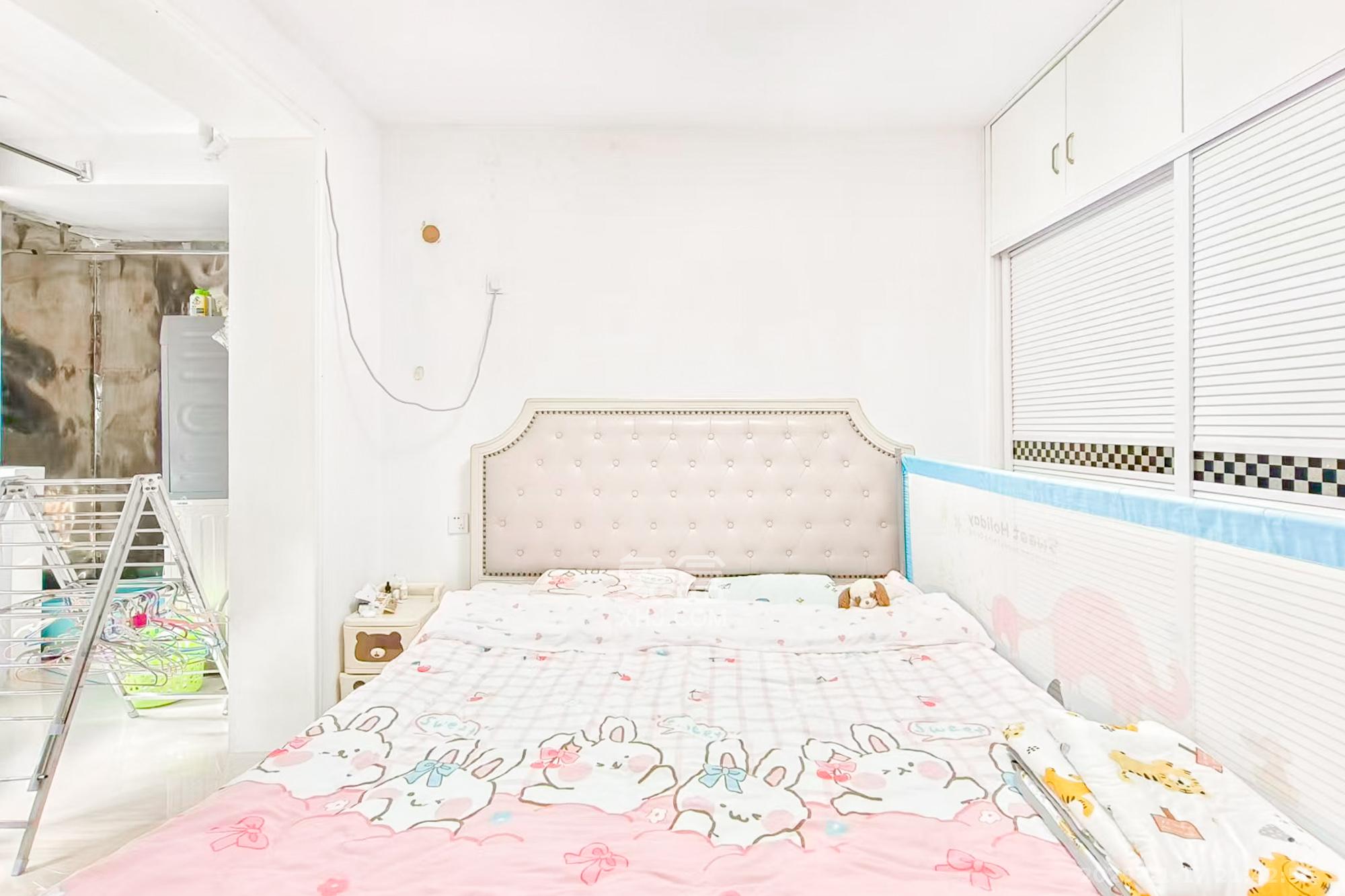 新诚小区 2室1厅1卫 40.0万 新诚小区 2室1厅1卫 40.0万卧室