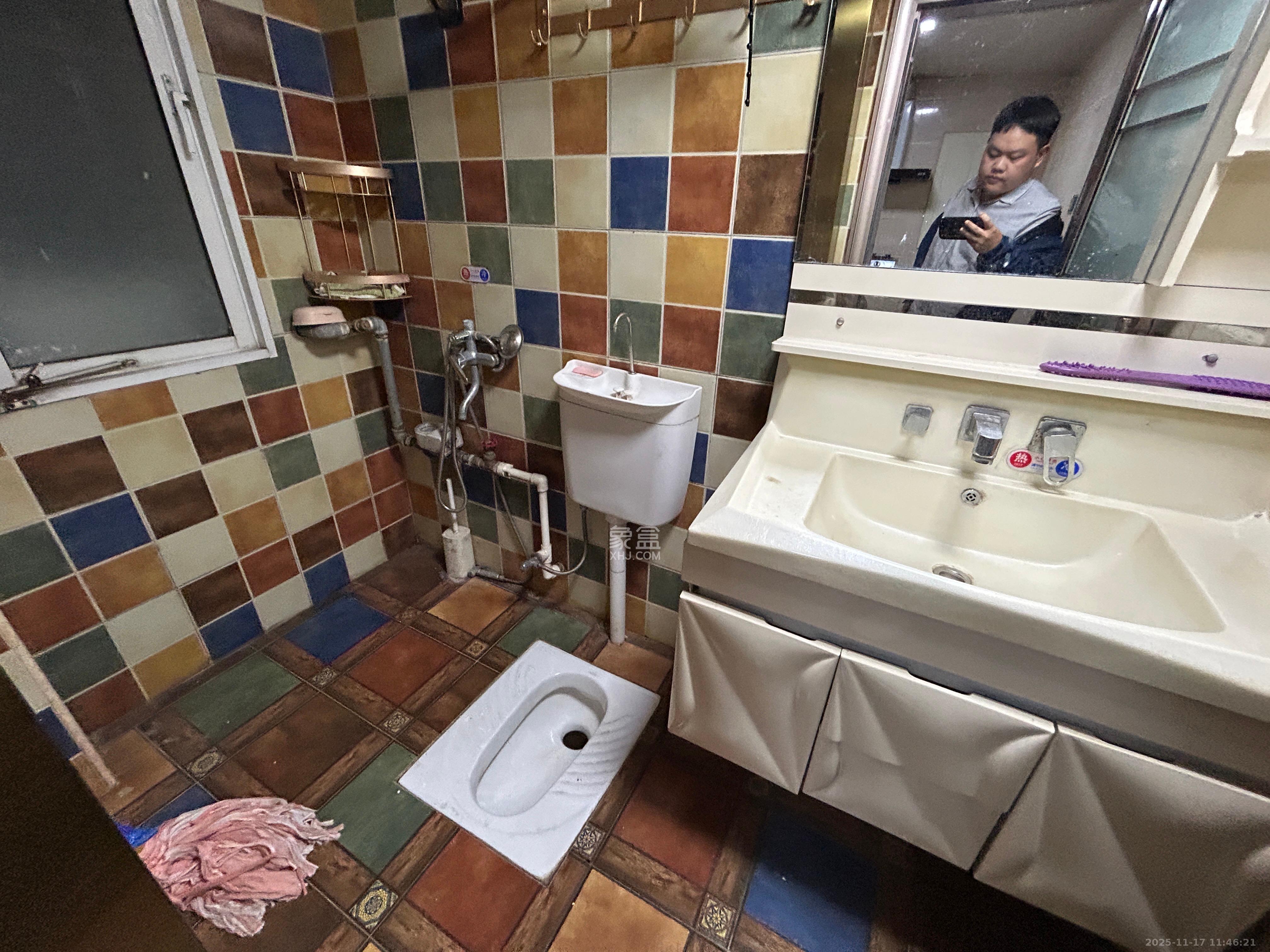 燕子岭散盘  3室2厅1卫    2500.0元/月室内图