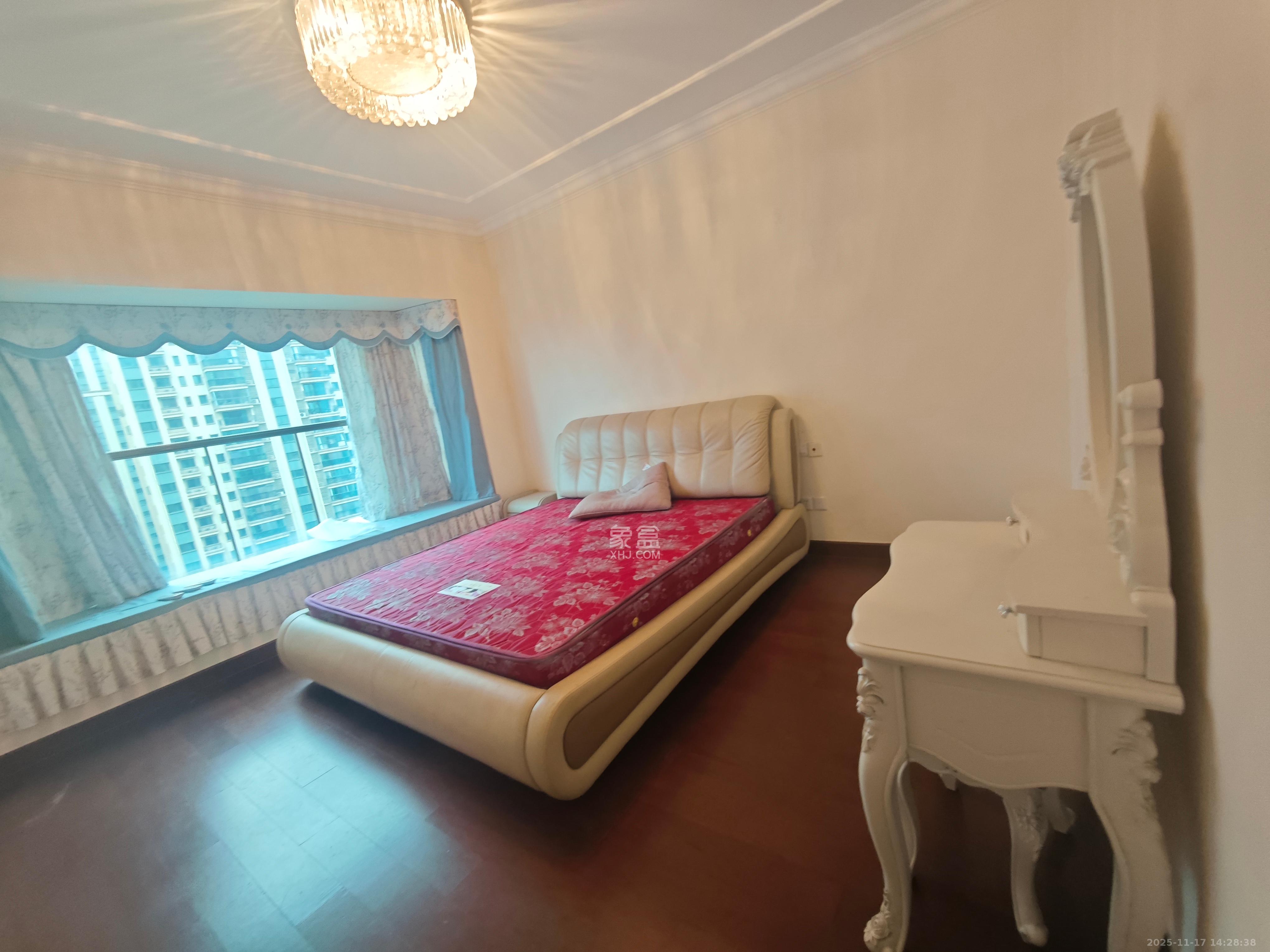 恒大翡翠华庭  3室2厅2卫    2600.0元/月室内图