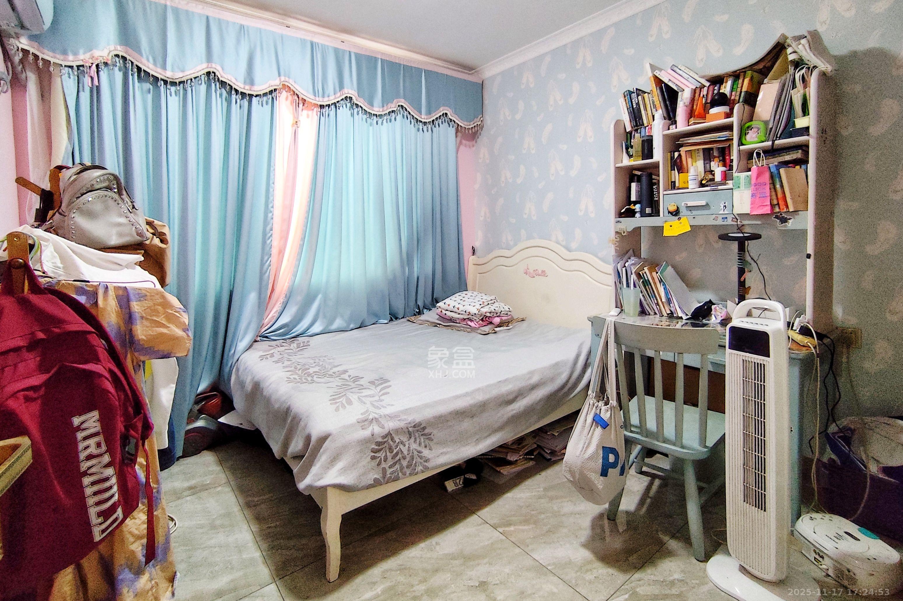 北辰三角洲E6区  3室2厅1卫    3200.0元/月室内图