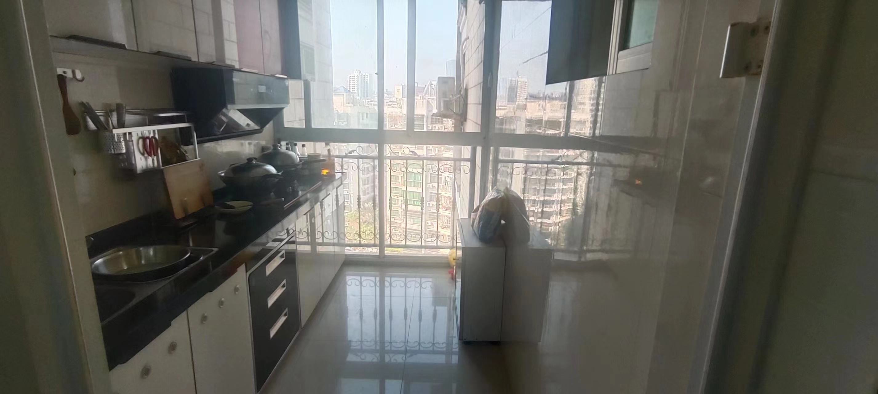 金牛生态小区  3室2厅2卫    130.0万