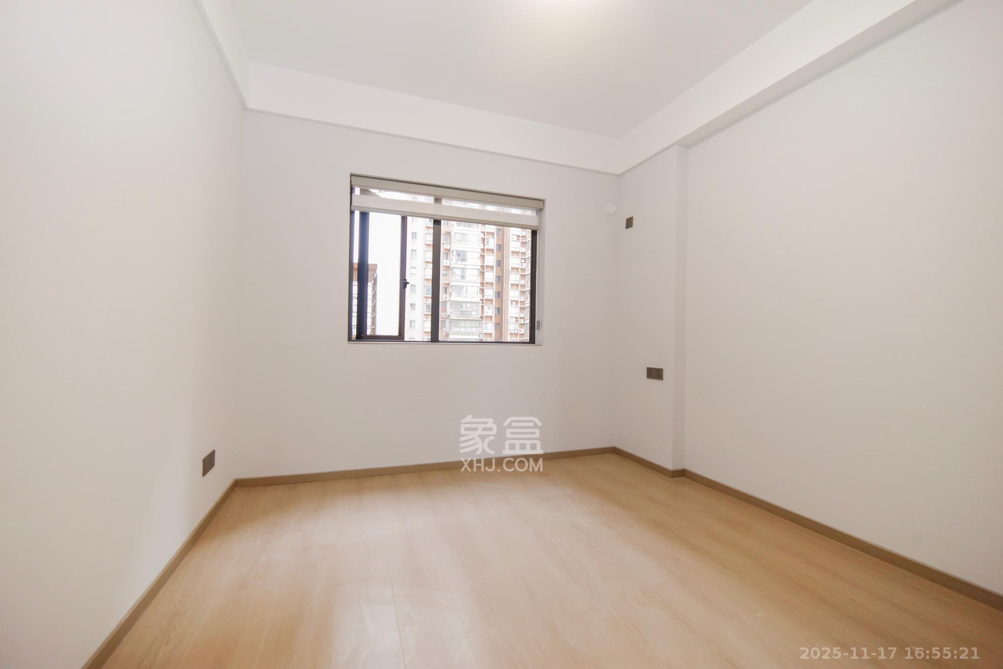 上海城小区  1室2厅2卫    118.0万卧室