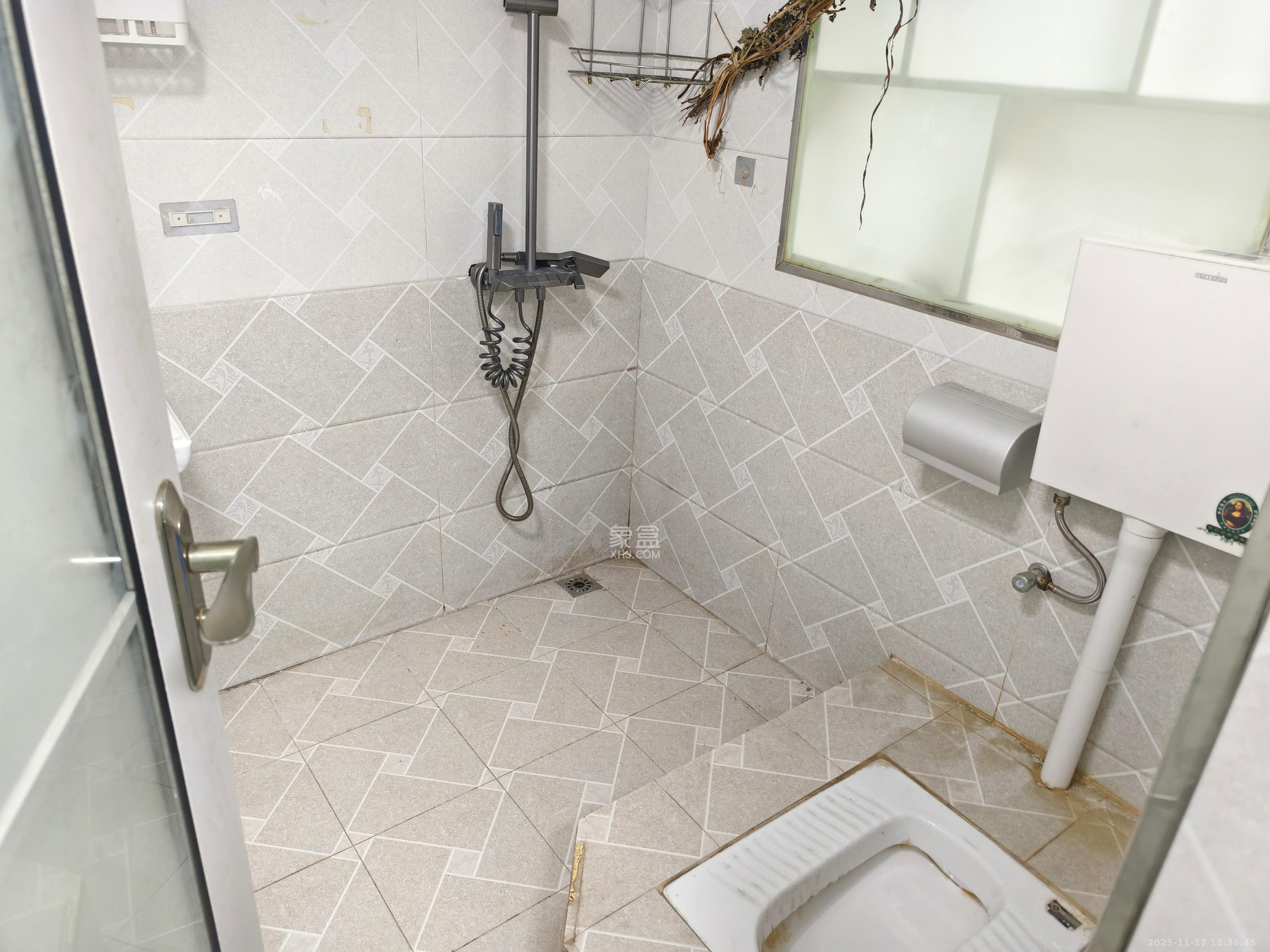 钰龙天下二期（钰龙佳园）  1室1厅1卫    1200.0元/月室内图