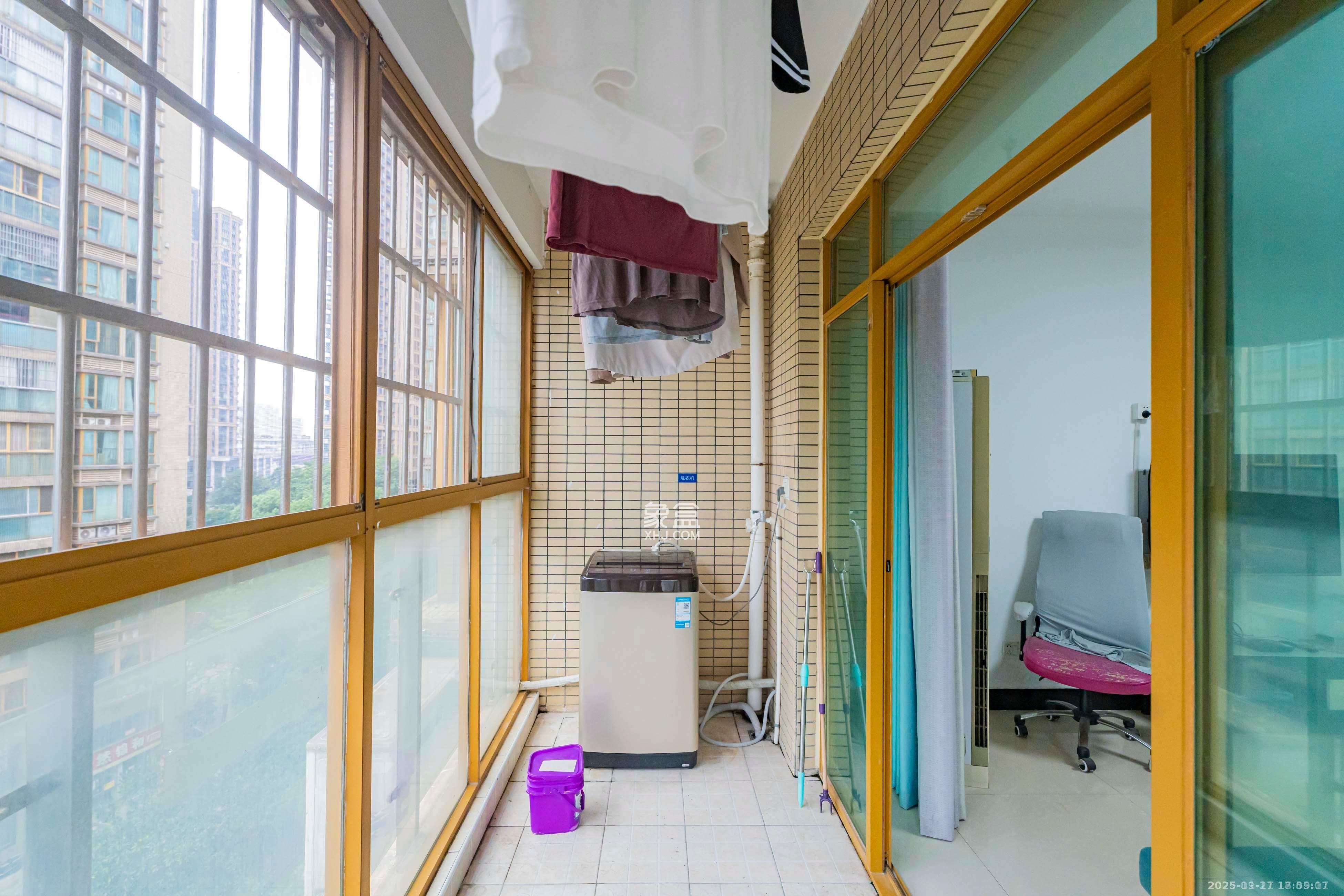 天健芙蓉盛世一期 2室1厅1卫 2800.0元/月 天健芙蓉盛世一期 2室1厅1卫 2800.0元/月室内图